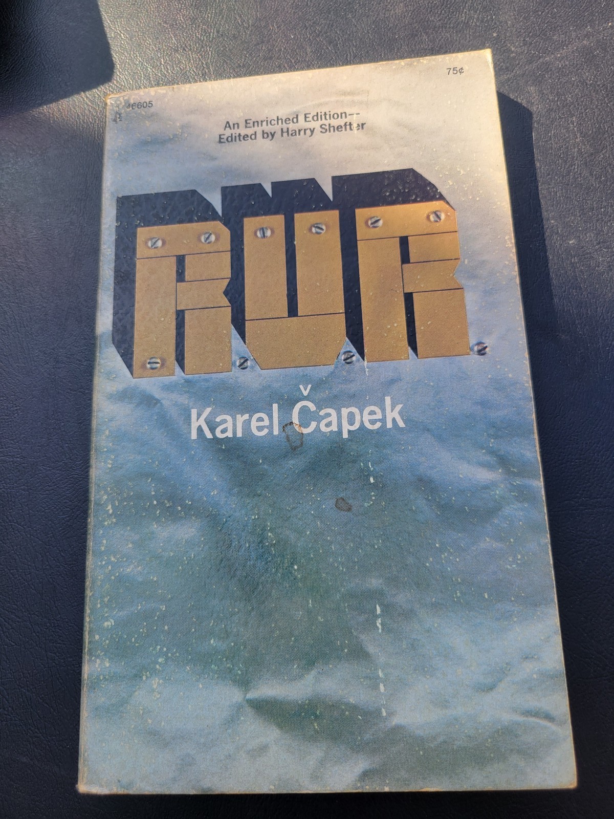 R.U.R. Karel Capek 1973 Washington Square Press Enriched Edition Paperback