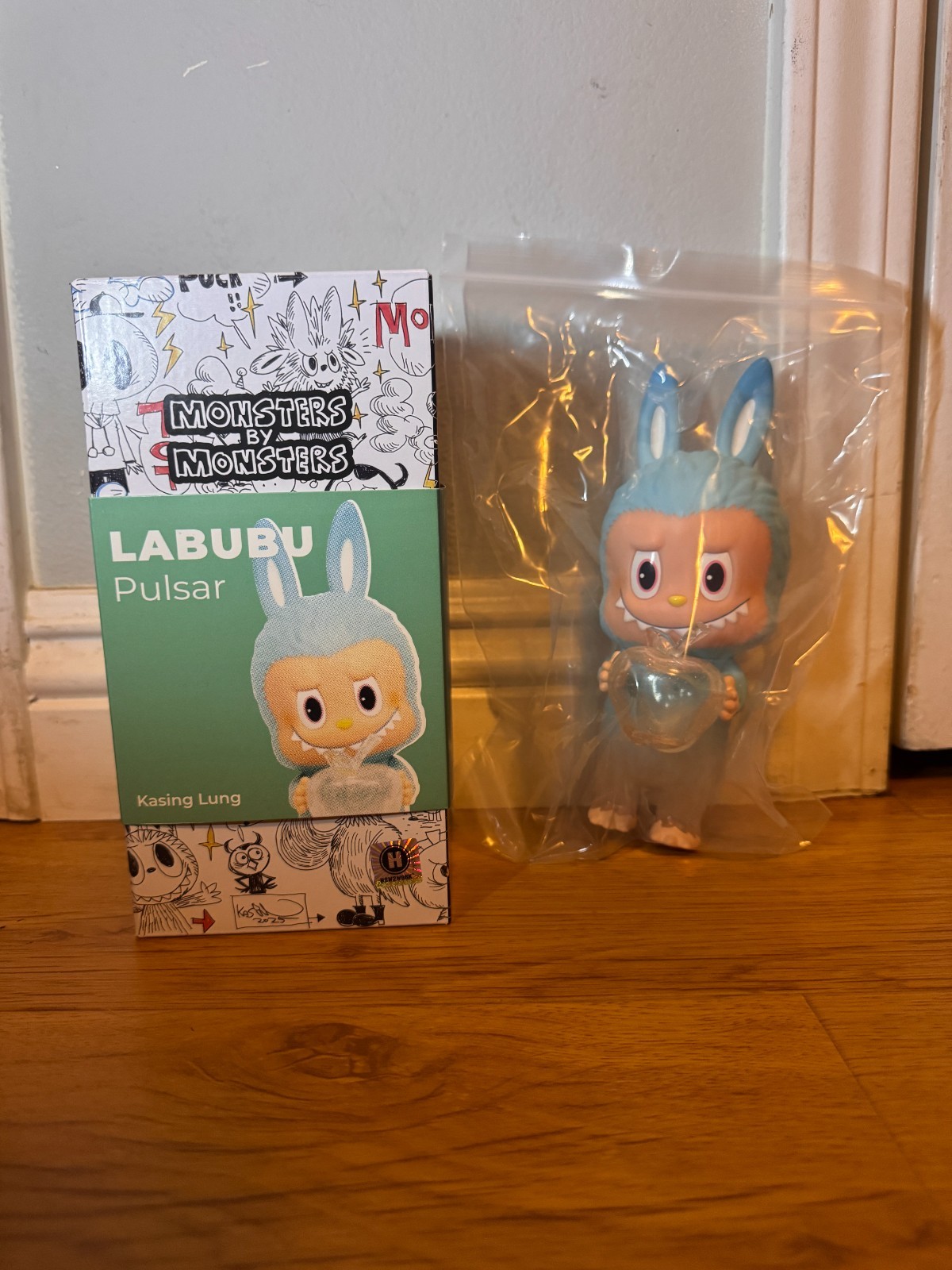 DESIGNERCON DCON 2025 LAS VEGAS 10th Monster Anniversary - Labubu Pulsar
