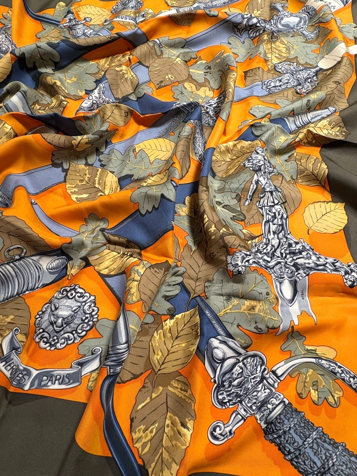 HERMES Silk Scarf Carre 90 AU PLUS DRU Dagger Oak Leaf Orange Khaki France