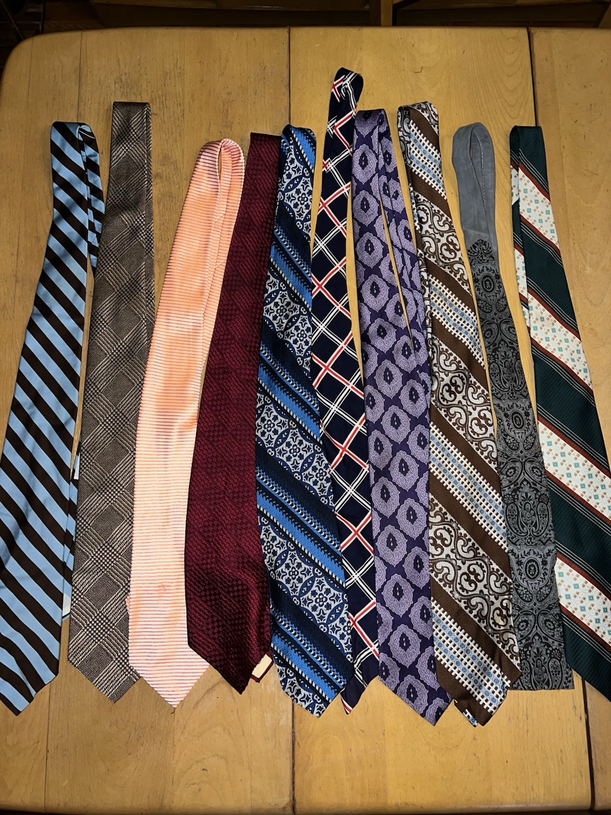 VINTAGE LIT OF 110 1960’s-1970’s NECK TIE LOT