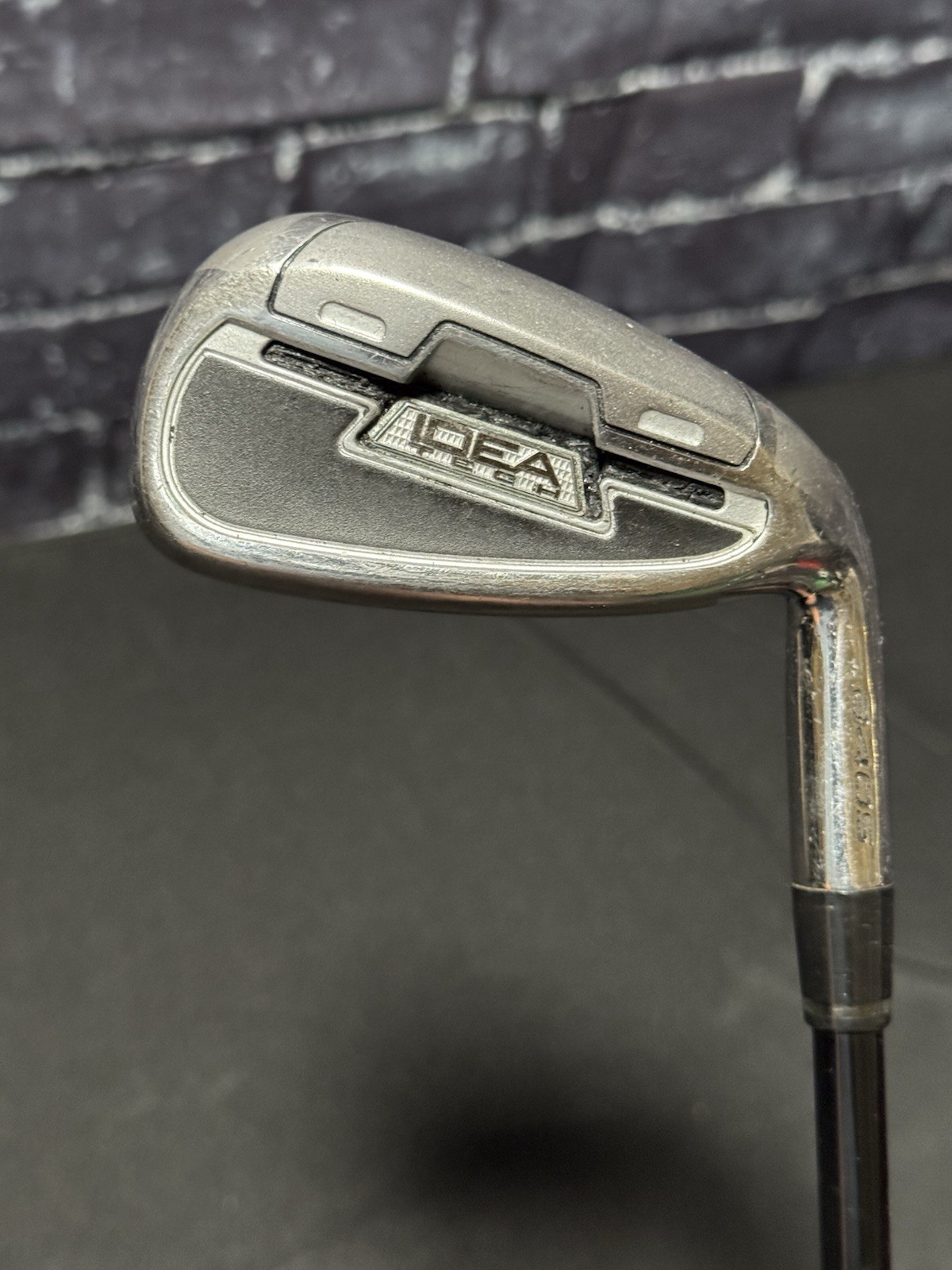 Adams Golf IDEA Tech 6-Iron a40S Tour AD YSQ-HL 60g A-Flex RH Adams Golf IDEA Tech 6-Iron a40S Tour AD YSQ-HL 60g A-Flex RH