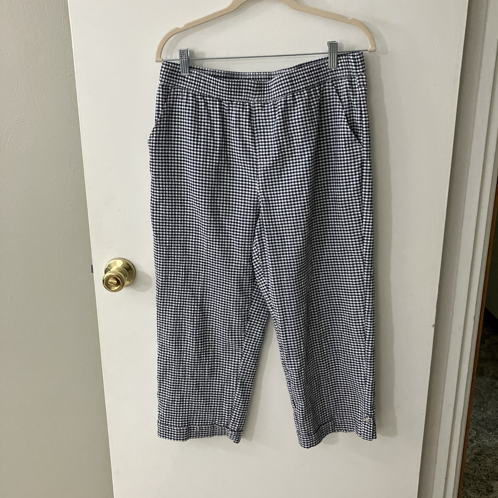 Emily Daniel’s Women’s Pull On Cropped Pants Blue White Plaid Pockets Sz Medium