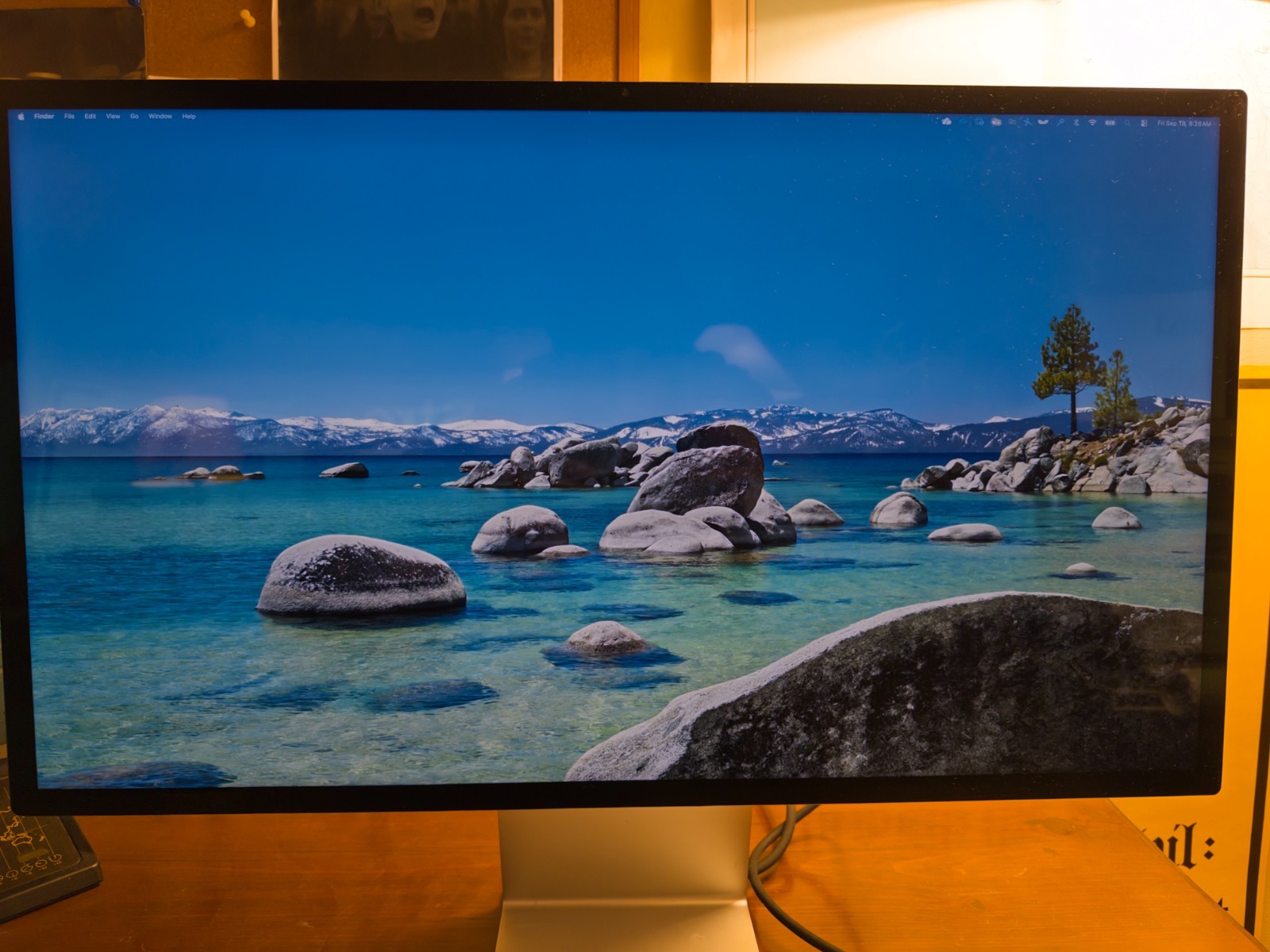 Apple Mac Studio Display 27-inch Monitor (includes thunderbolt cable and org box