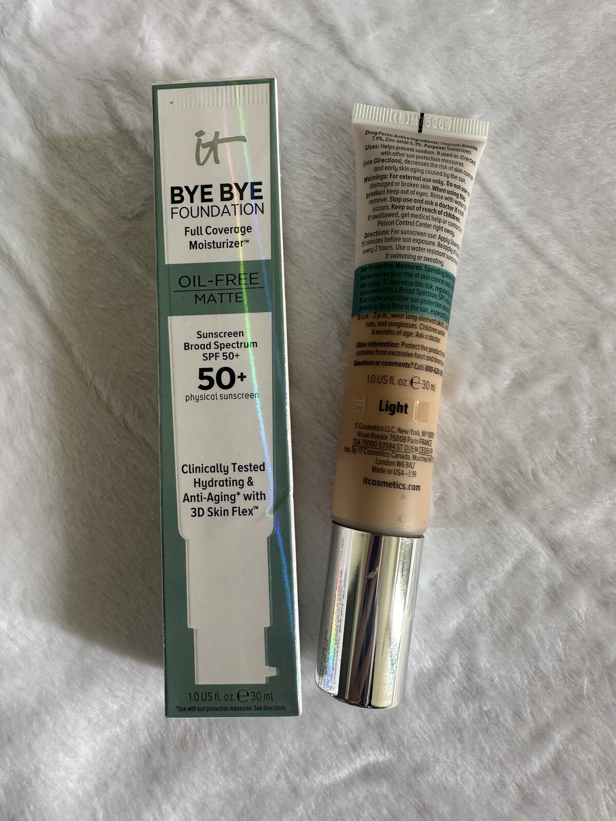 IT Cosmetics Bye Bye Foundation - Full Coverage Moisturizer 50 SPF- Light Color IT Cosmetics Bye Bye Foundation - Full Coverage Moisturizer 50 SPF- Light Color