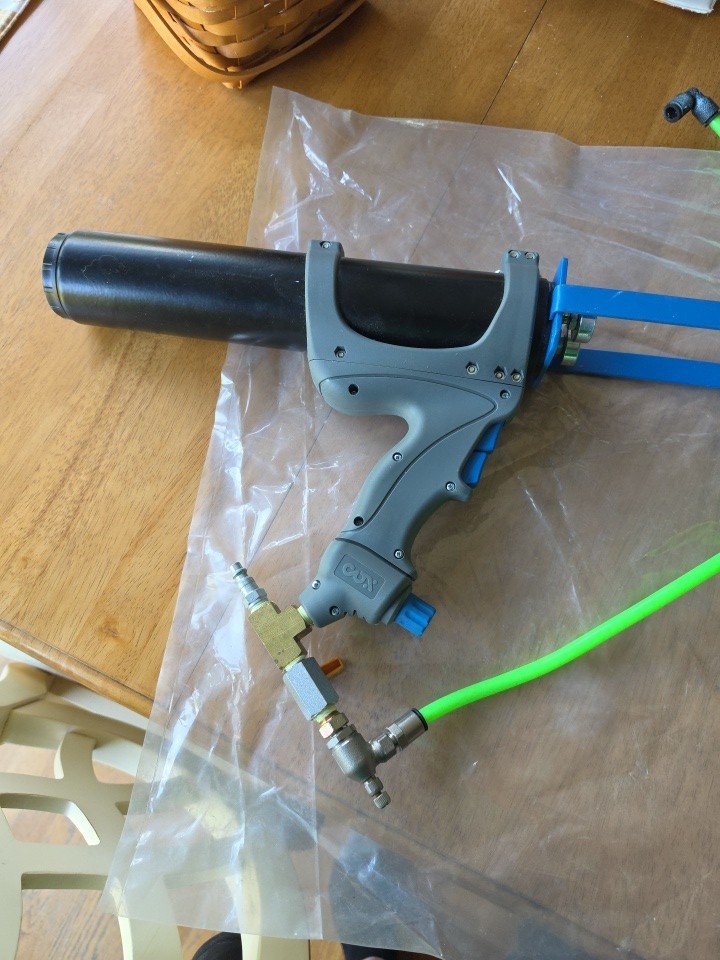 COX AF3 Pneumatic Dual Cartridge Dispenser