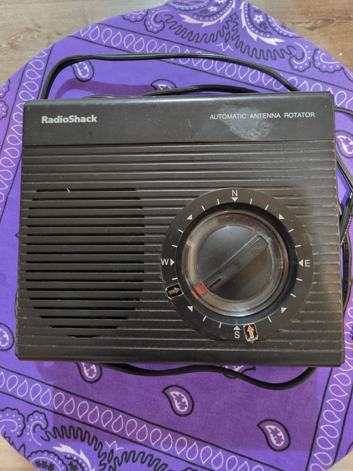 Vintage RadioShack 15-1245 Automatic Antenna Rotator Powered Control Box Vintage RadioShack 15-1245 Automatic Antenna Rotator Powered Control Box