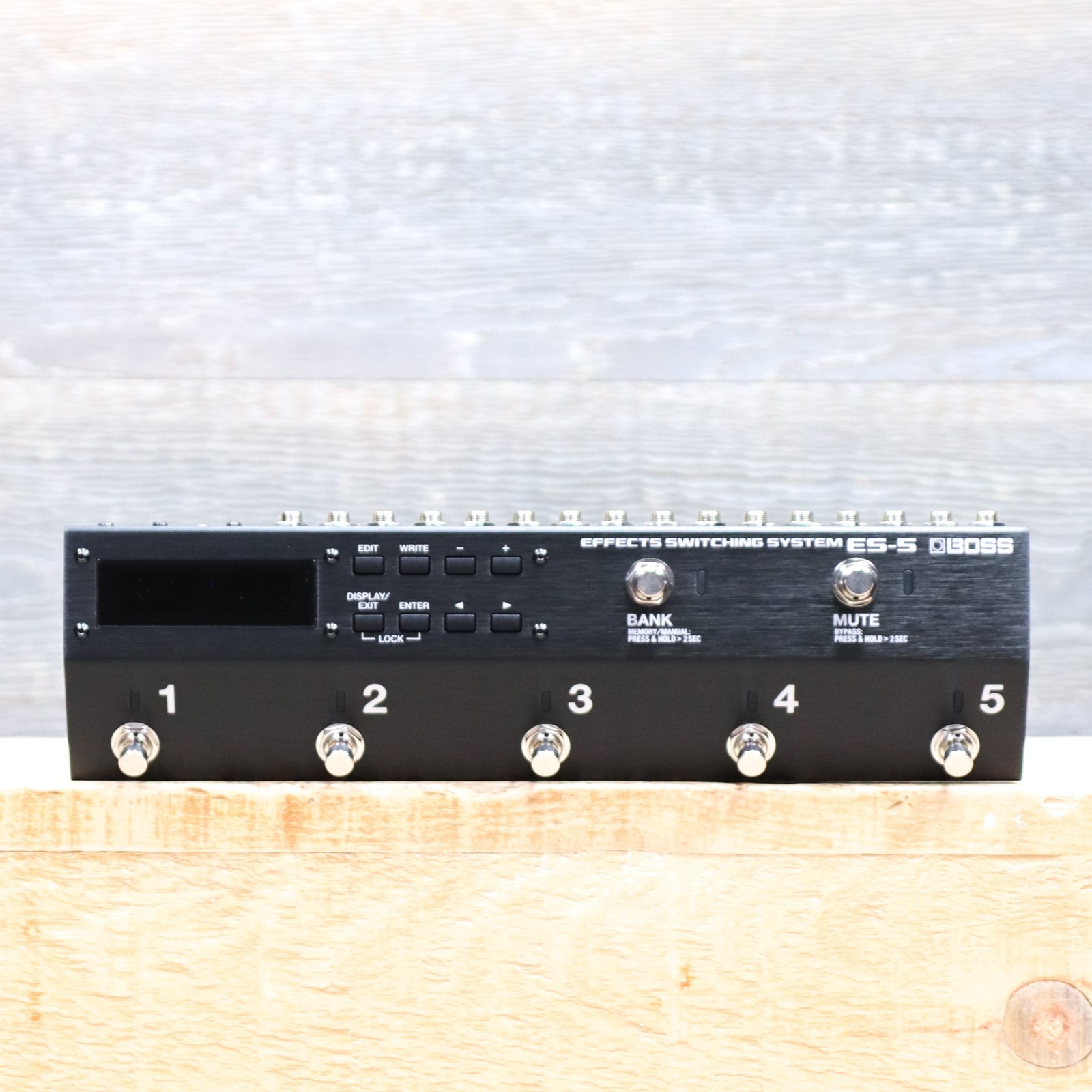 Boss ES-5 Effects Switching System Five-Loop Programmable Switching System w/Box