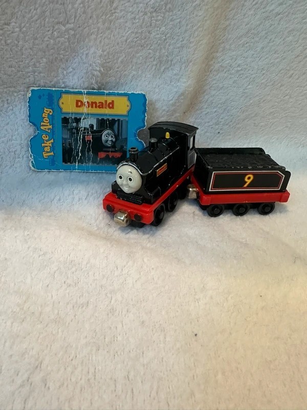 Thomas & Friends Take N Play Along Diecast Train Vintage Donald and Tender Thomas & Friends Take N Play Along Diecast Train Vintage Donald and Tender