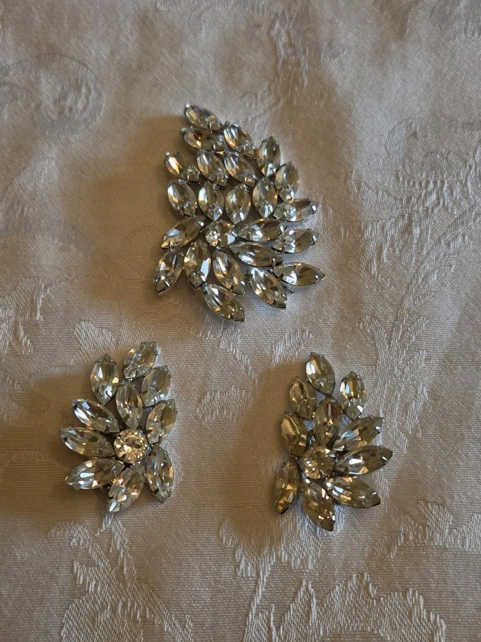 Vintage Signed B. David Clear Rhinestone Brooch Clip Earrings Set Mid-Century... Vintage Signed B. David Clear Rhinestone Brooch Clip Earrings Set Mid-Century...