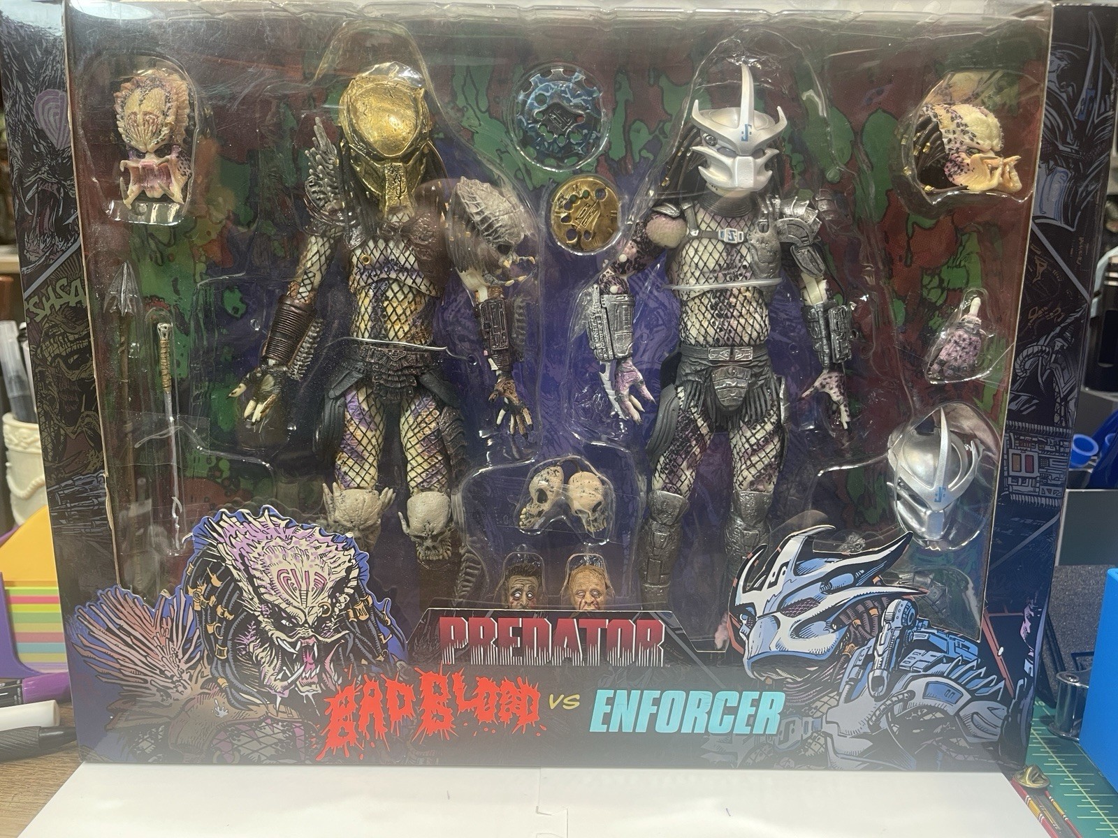 NECA Ultimate BAD BLOOD & ENFORCER Predator 2 Pack NIB NECA Ultimate BAD BLOOD & ENFORCER Predator 2 Pack NIB