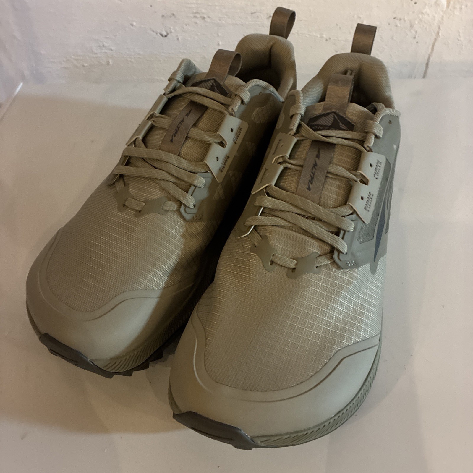 ALTRA LONE PEAK 8 Men size 12 NEW
