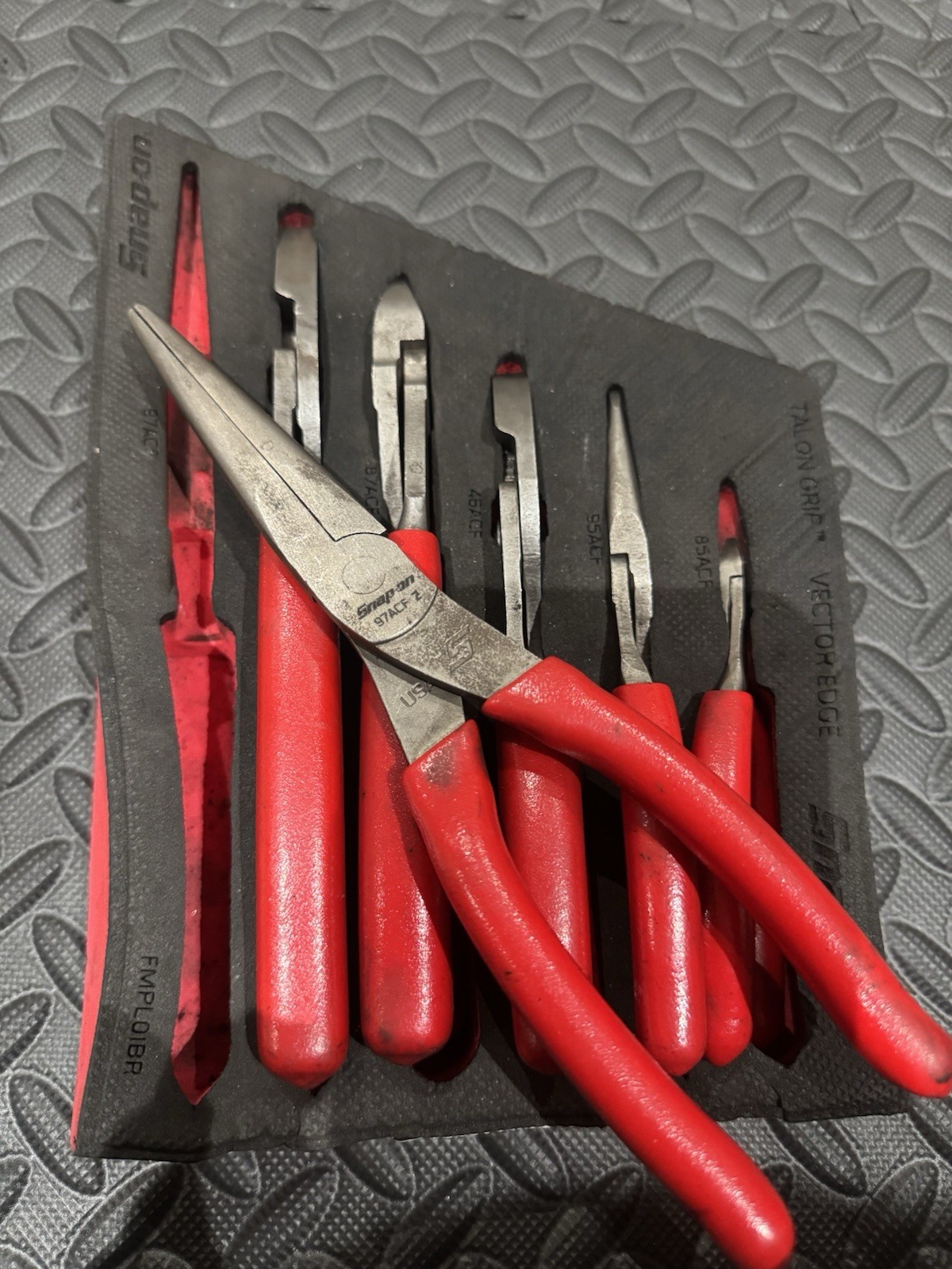 USED Snap-on Tools PL600ES1FR 6 Piece Essential Pliers Red Foam Set USA