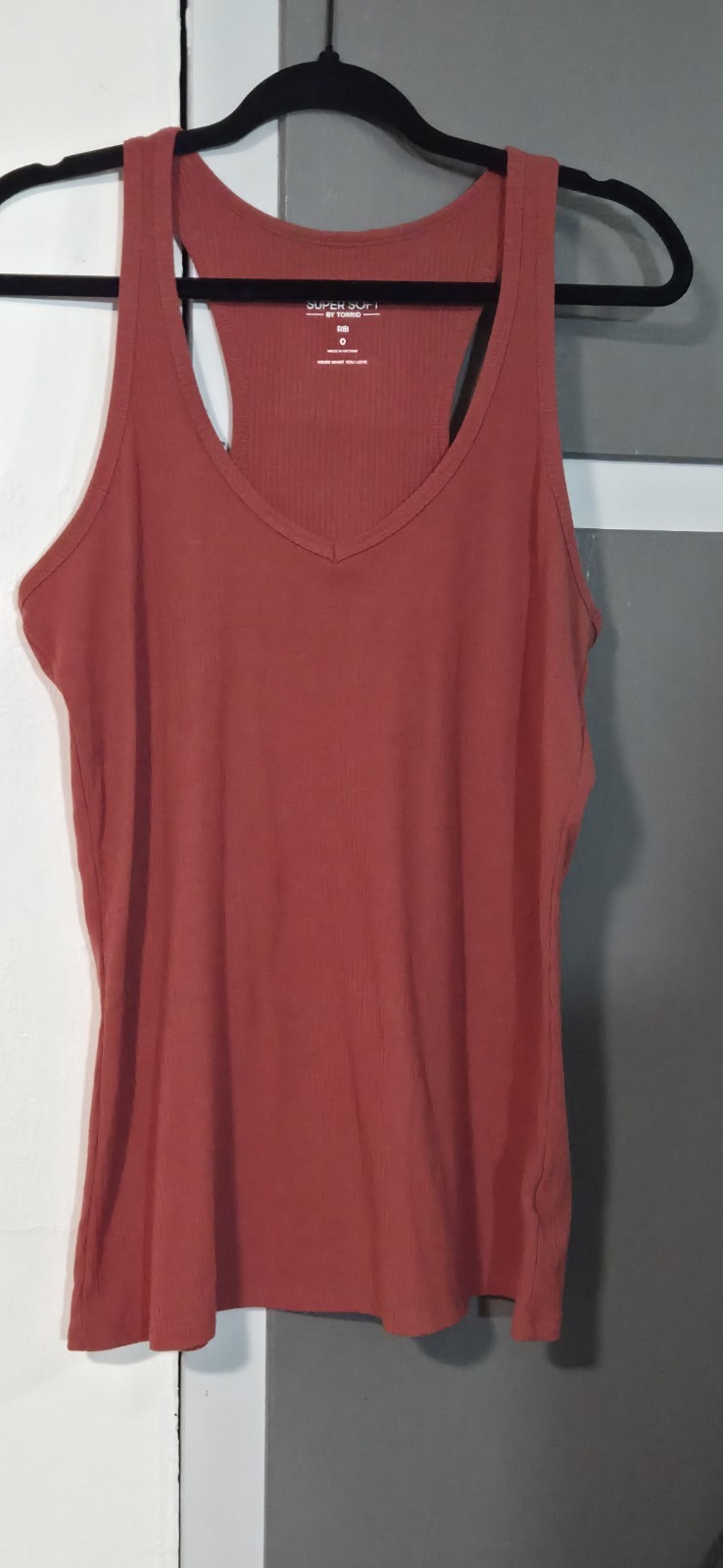 Torrid Supersoft Rib V-Neck Racerback Tank Size 0