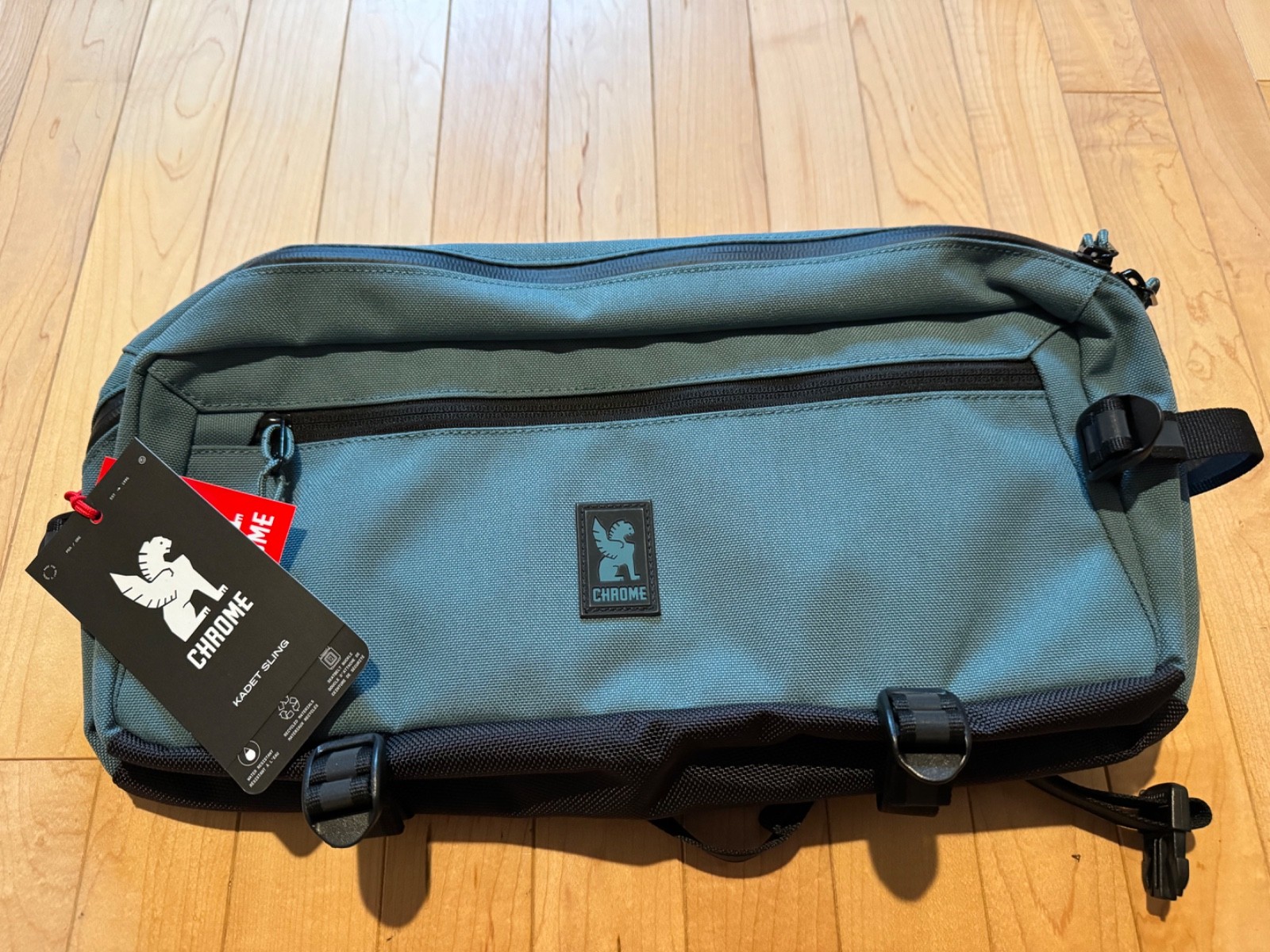 New Chrome Industries Kadet Sling Messenger Bag 9L Steel Blue New Chrome Industries Kadet Sling Messenger Bag 9L Steel Blue