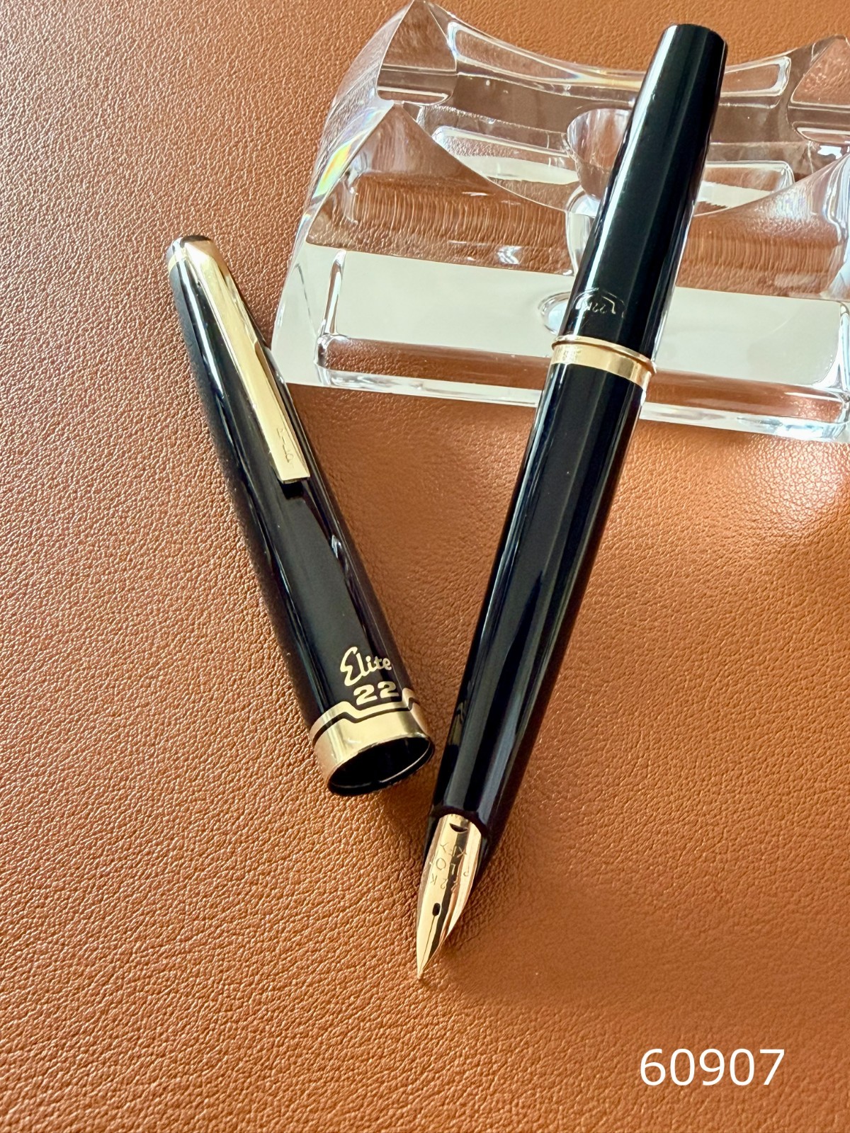 Pilot Elite Black Fountain Pen 22K-916 F Nib  – Vintage Japanese Classic