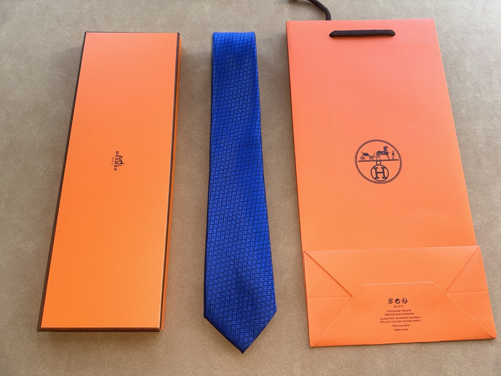 Hermès Paris Façonnée H Jacquard Silk Tie Ocean Blue Repeating H Pattern France