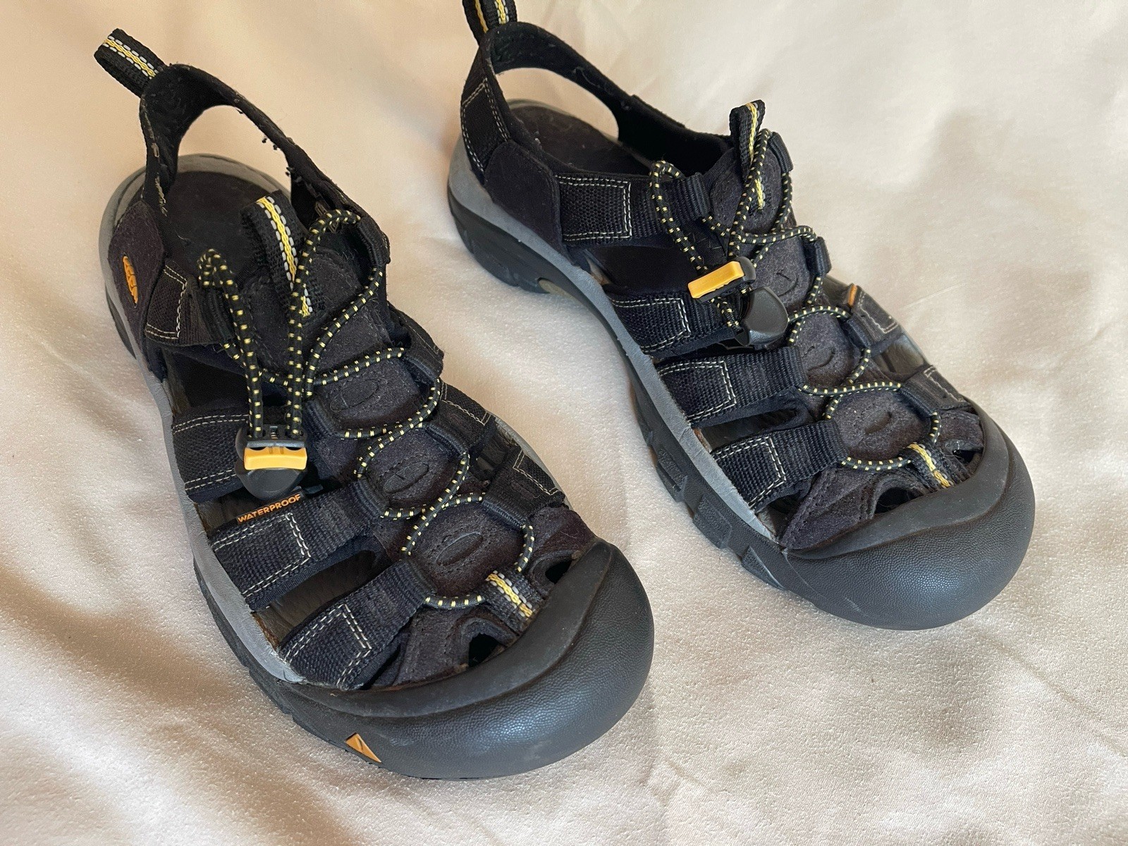 KEEN Newport H2 Women\'s Size 10