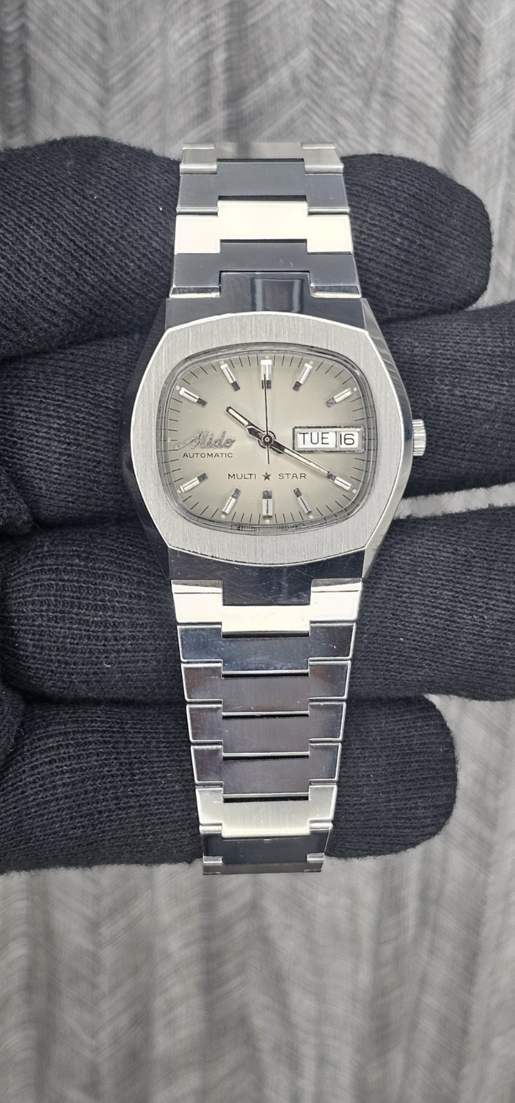 Mido Multistar NOS Automatic 25 Jewels Beauty Gray Dial Men\'s Wristwatch Swiss.