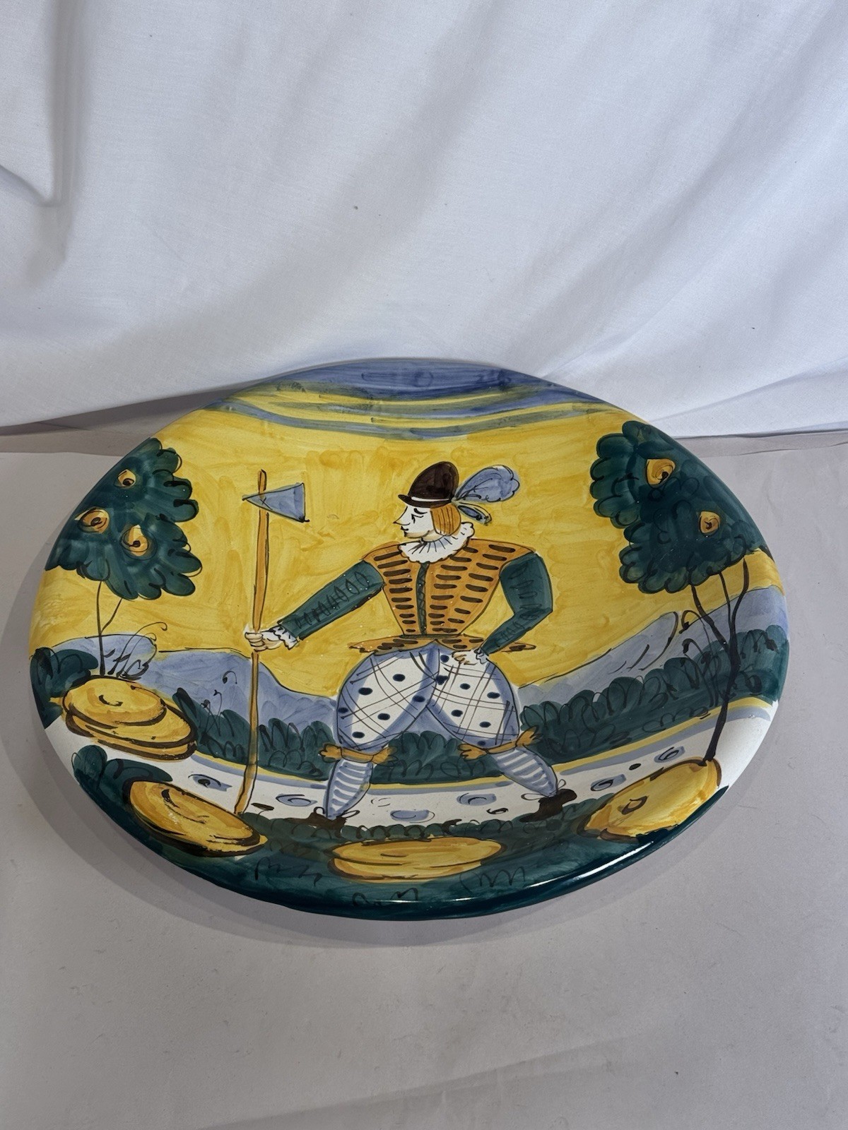 Vintage VIETRI Italy Hand Painted Renaissance Soldier Charger Platter 14in