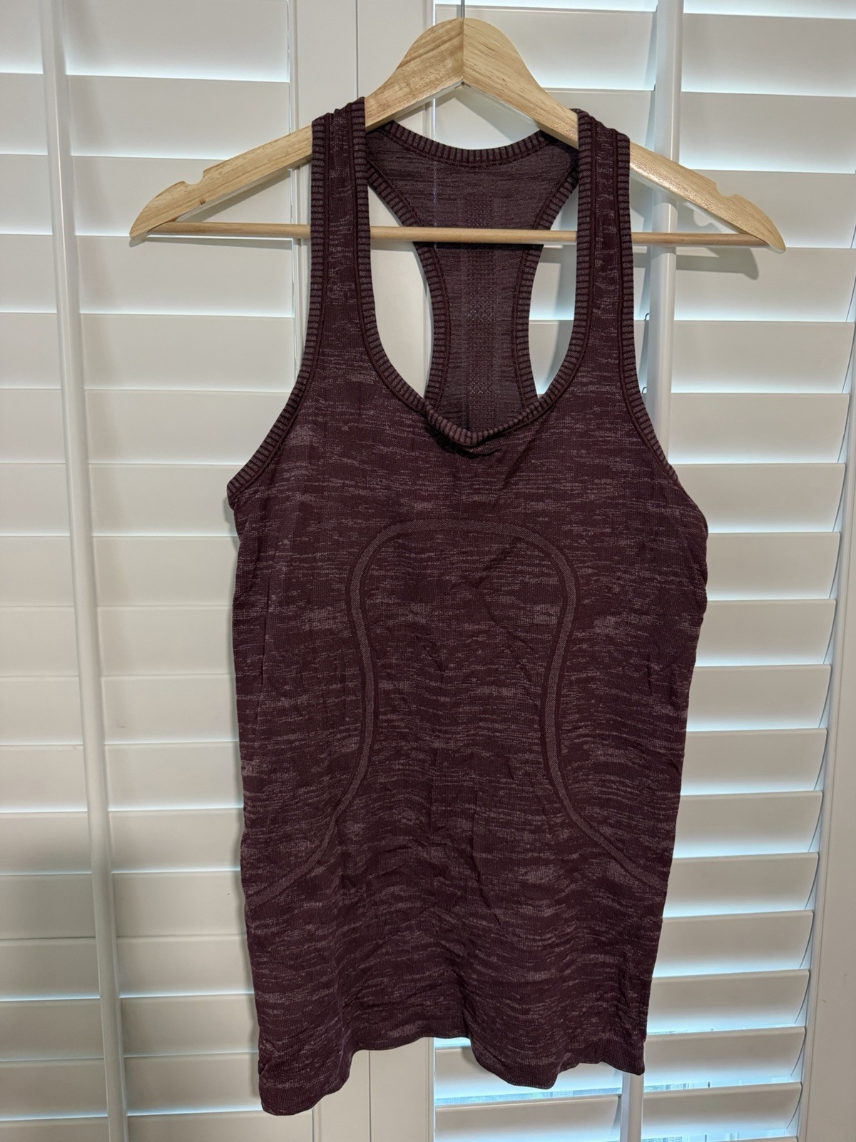 Lululemon Women’s Tank Top Red Size Medium Lululemon Women’s Tank Top Red Size Medium