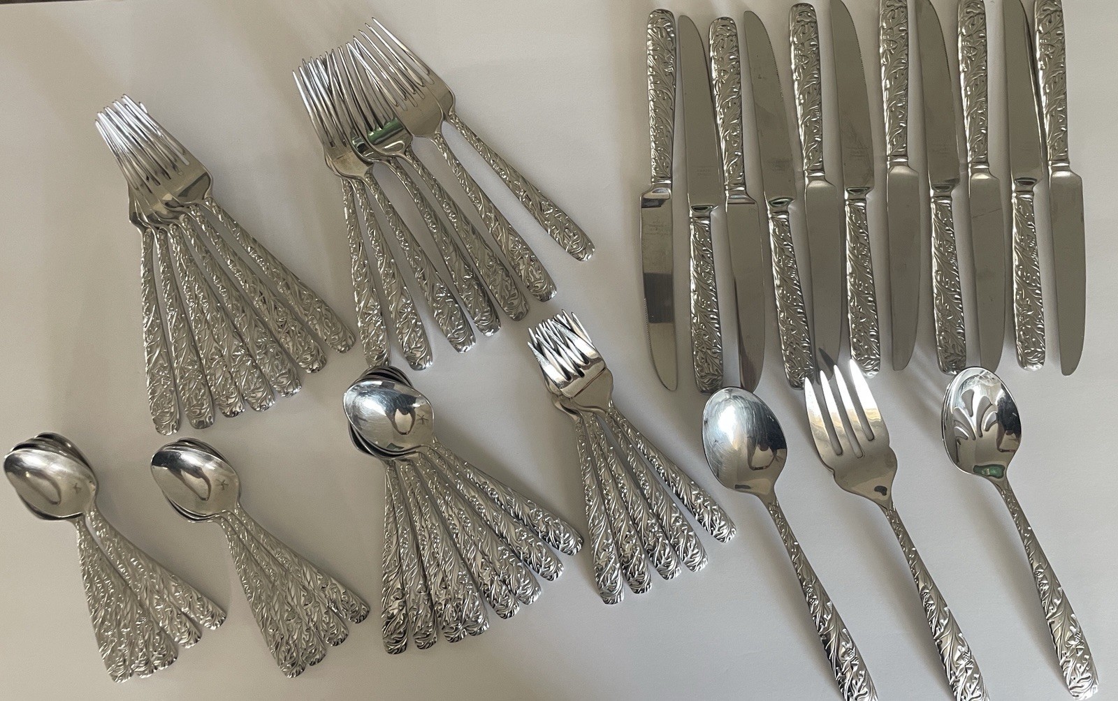 VTG 50 Pc Reed & Barton Oakleaf Acorn 18/8 Stainless Made in Korea Flatware