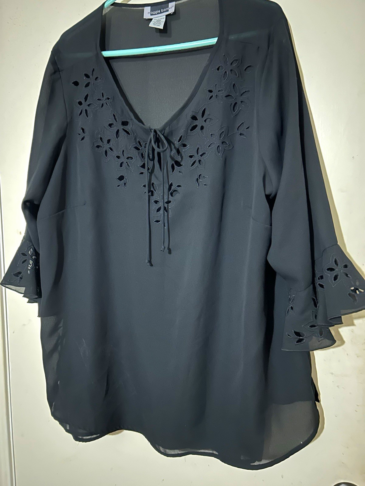 Maggie Barnes Women\'s Blouse Black Chiffon Sheer V-Neck Tie, Cut-Out 22W