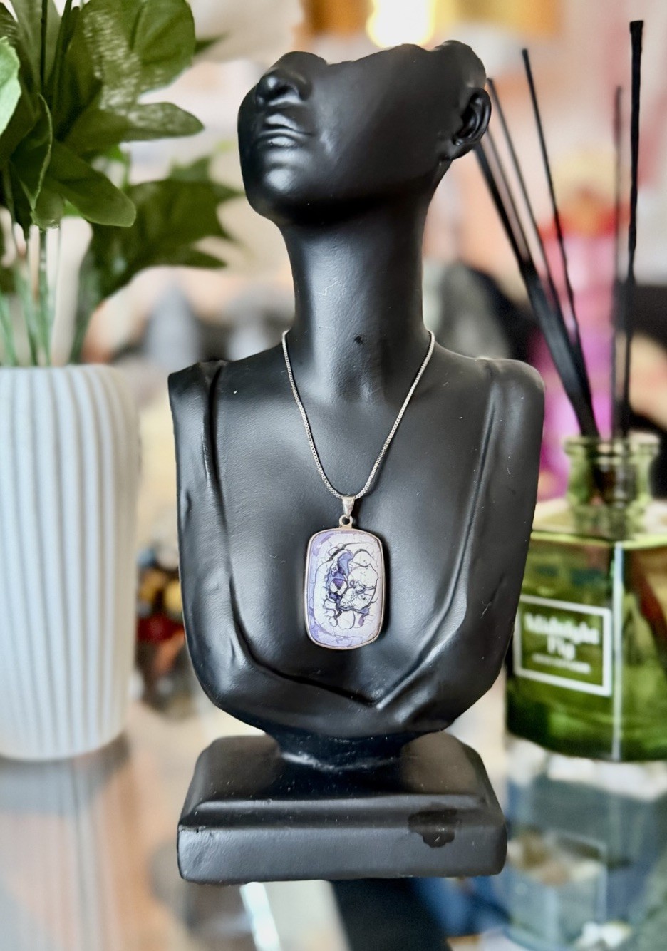 Stunning Tiffany Stone Pendant with UV 💜 from Utah 🇺🇸