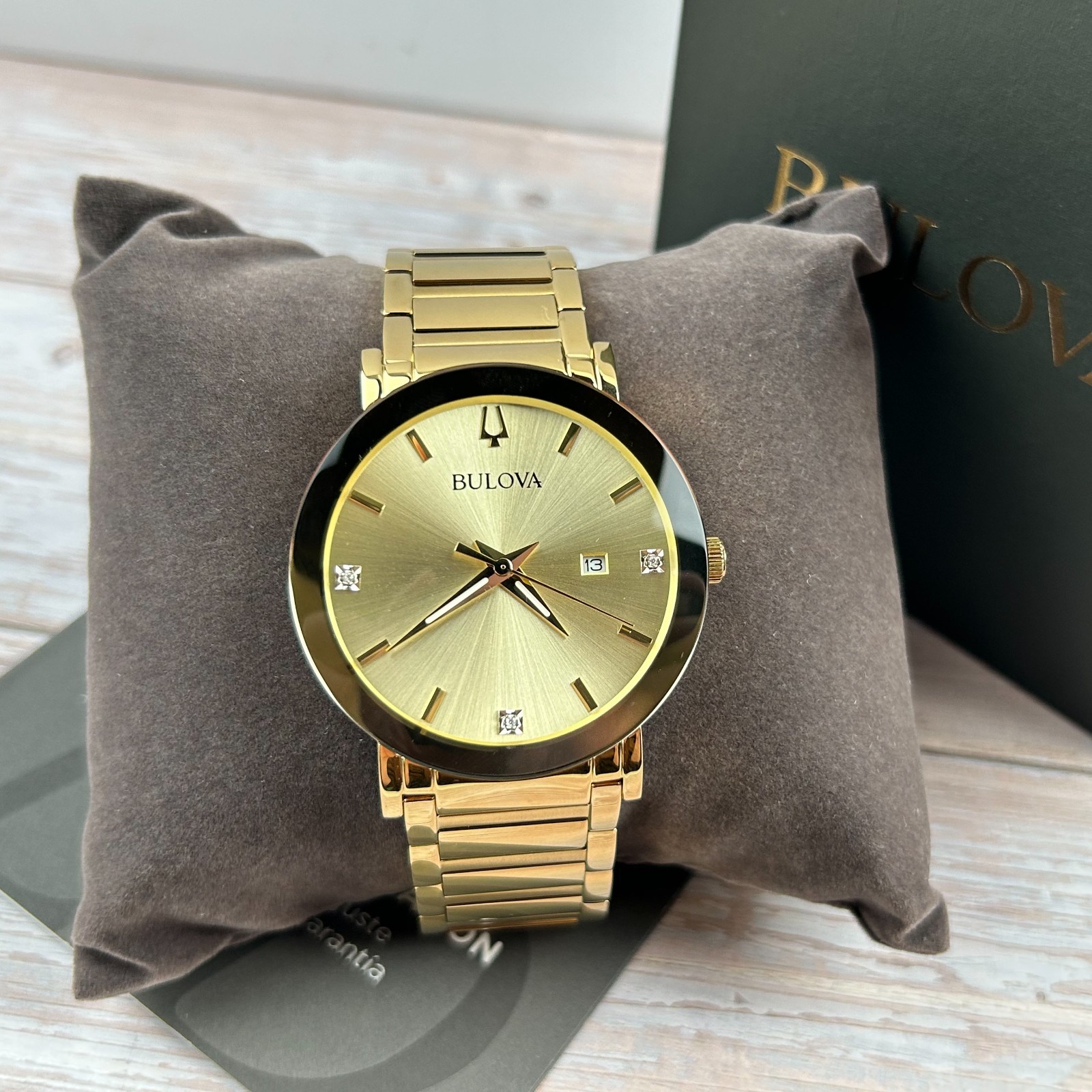 Bulova Futuro Modern 97D115 Gold Dial Diamond Calendar Men's Quartz Watch 42mm