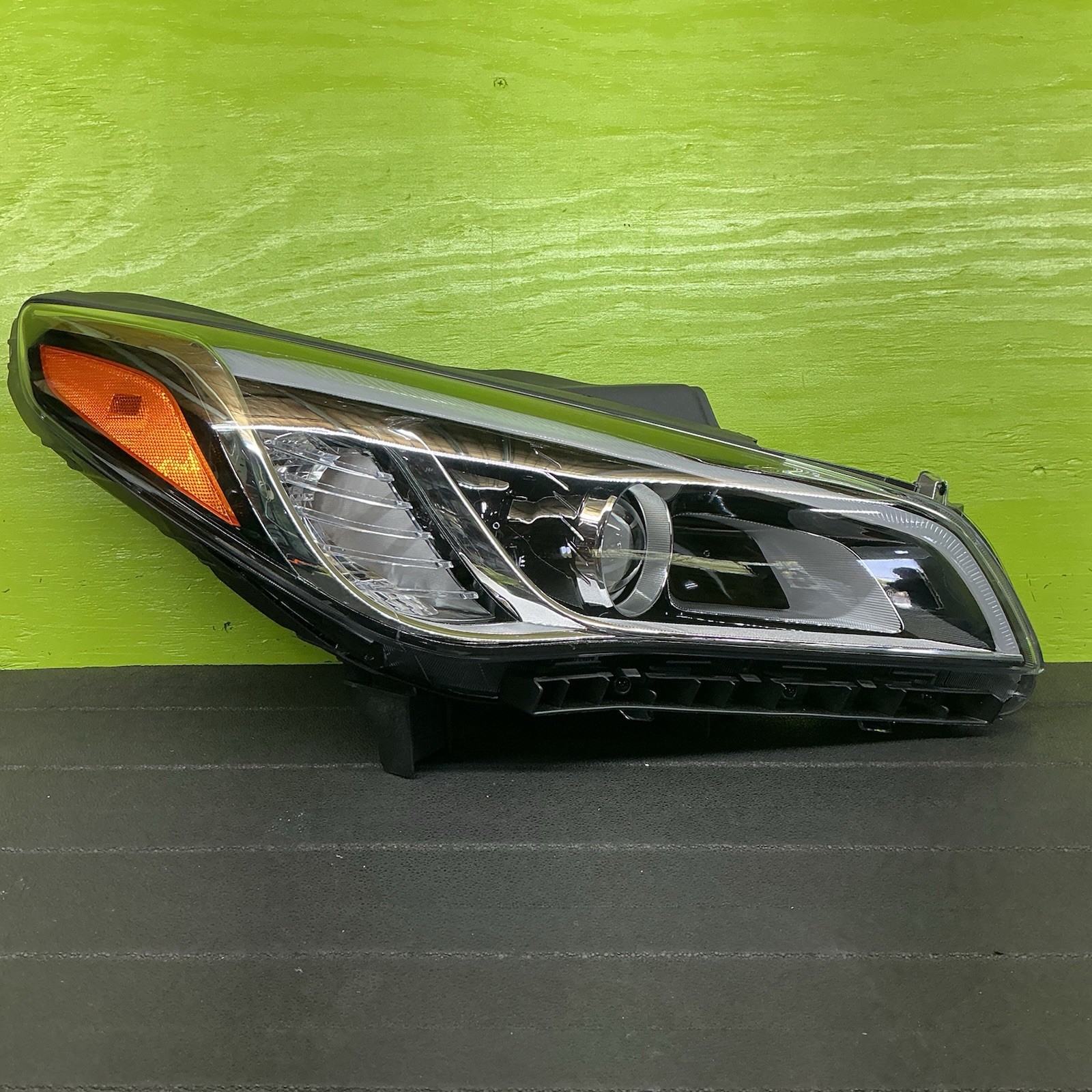 2015-2017 Hyundai Sonata Headlight HID RH 