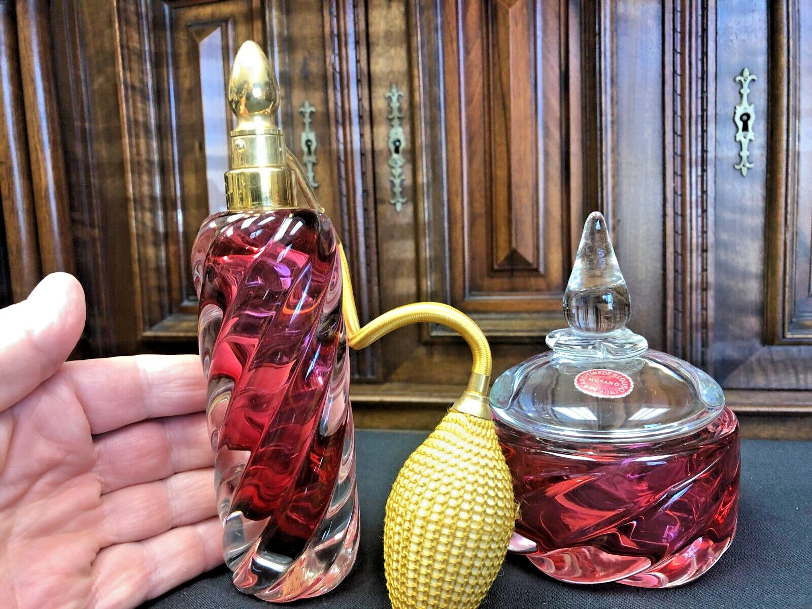 Rare ARCHIMEDE SEGUSO MURANO GLASS Spiral Cranberry VANITY SET Perfume + Jar Rare ARCHIMEDE SEGUSO MURANO GLASS Spiral Cranberry VANITY SET Perfume + Jar