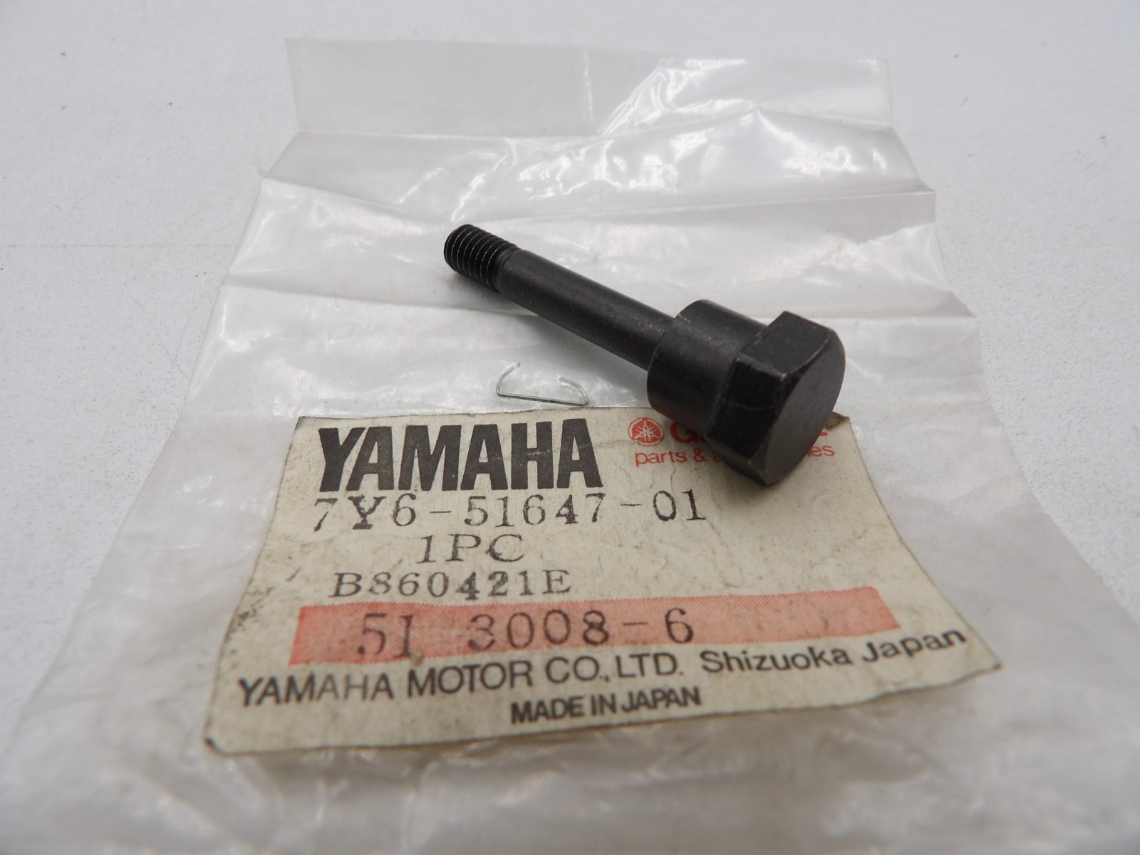 NOS Yamaha Genuine OEM YS624 YS828 Snowblower Shear Bolt 7Y6-51647-01
