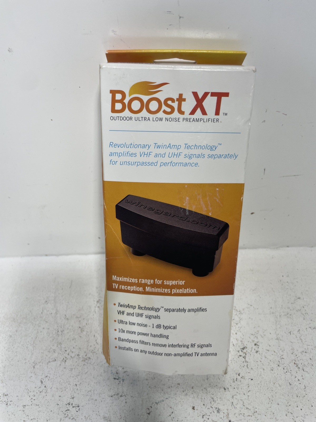 Winegard LNA-200 Boost XT HDTV Preamplifier TV Antenna Amplifier Signal Booster
