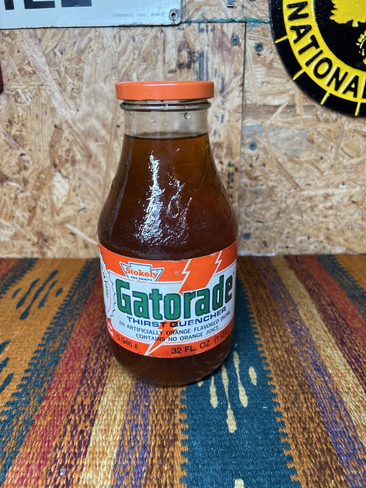 Vintage Gatorade Glass Bottle Stockley Van Camp 32 oz Full Orange Worlds Fair 82 Vintage Gatorade Glass Bottle Stockley Van Camp 32 oz Full Orange Worlds Fair 82