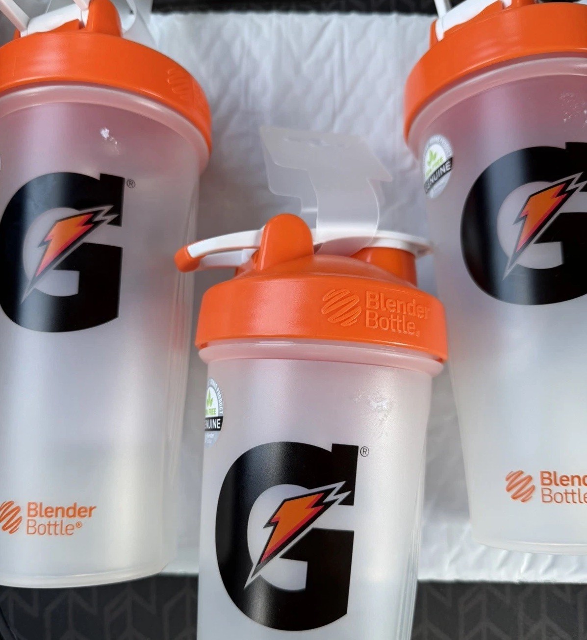 Great Price New Gatorade Classic Shaker BlenderBottle 28oz BPA-Free. Never Used,