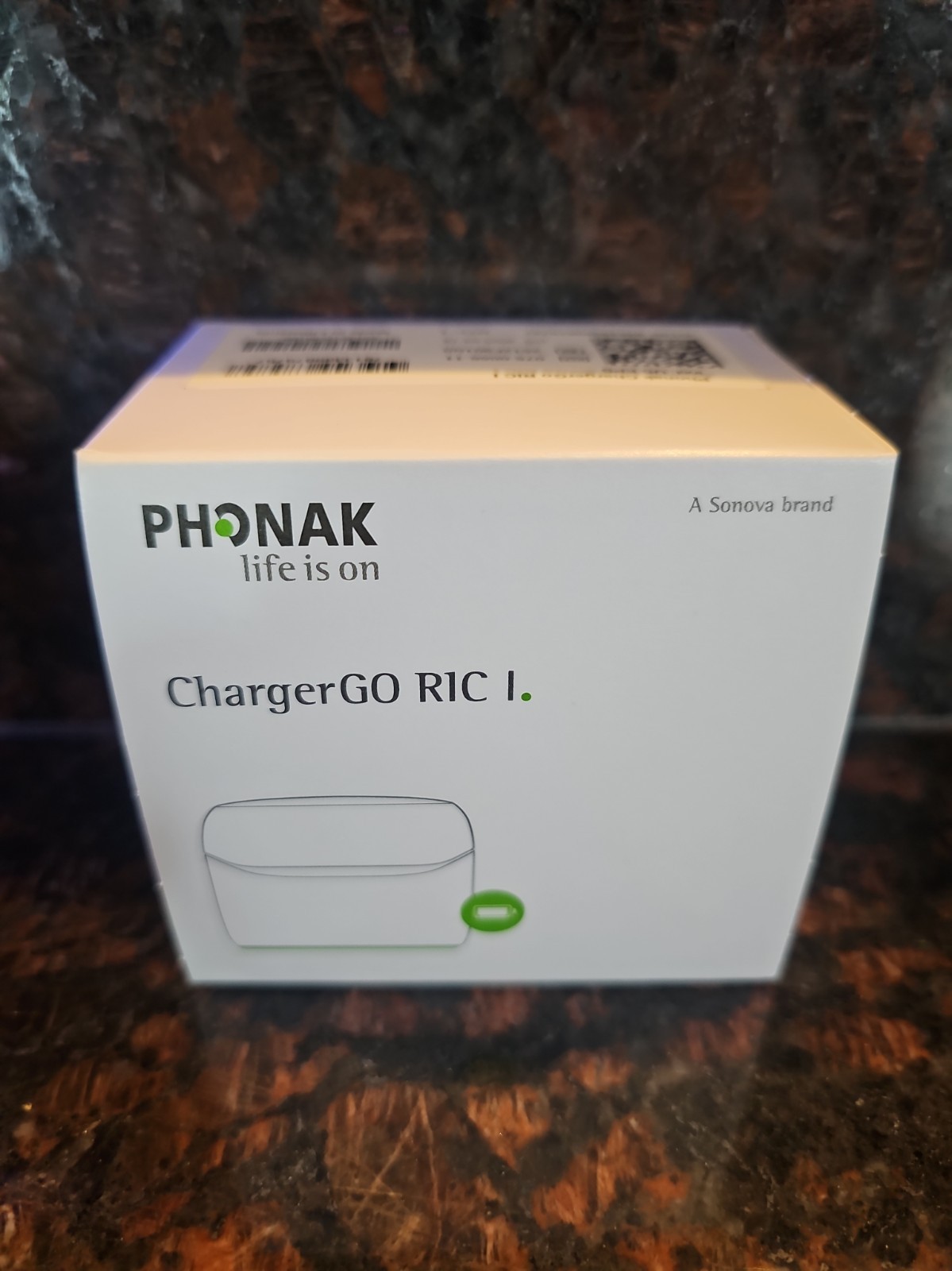 Phonak ChargerGo RIC I Infinio with Power Cord & Wall Adapter Phonak ChargerGo RIC I Infinio with Power Cord & Wall Adapter