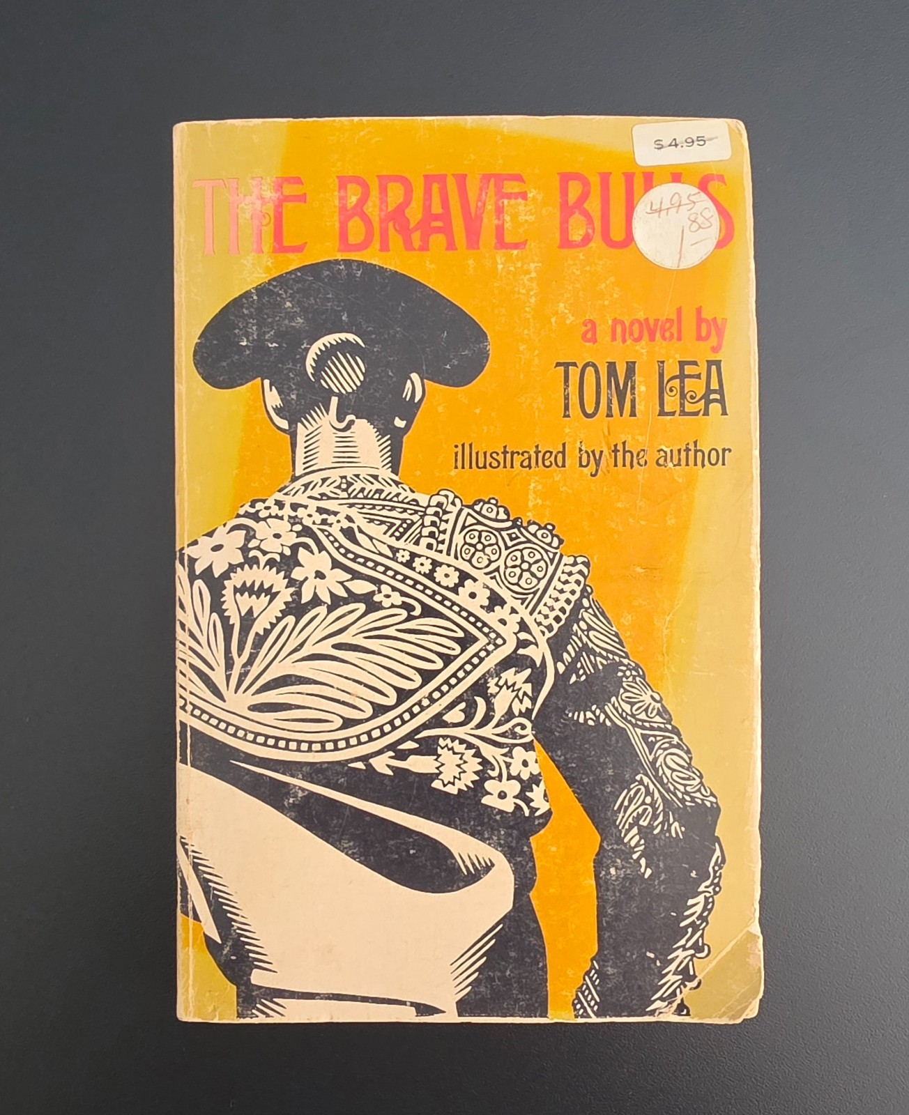 The Brave Bulls Tom Lea 1949 Vintage Paperback Illustrated Novel Little Brown