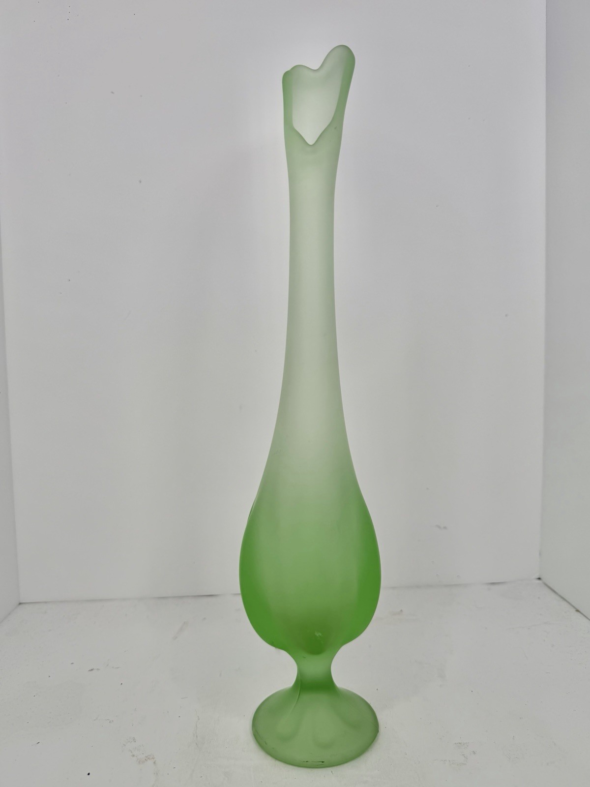 HTF Vintage MCM Viking Glass Satin Spring Green 16” Swung Vase Epic 6 Petal HTF Vintage MCM Viking Glass Satin Spring Green 16” Swung Vase Epic 6 Petal