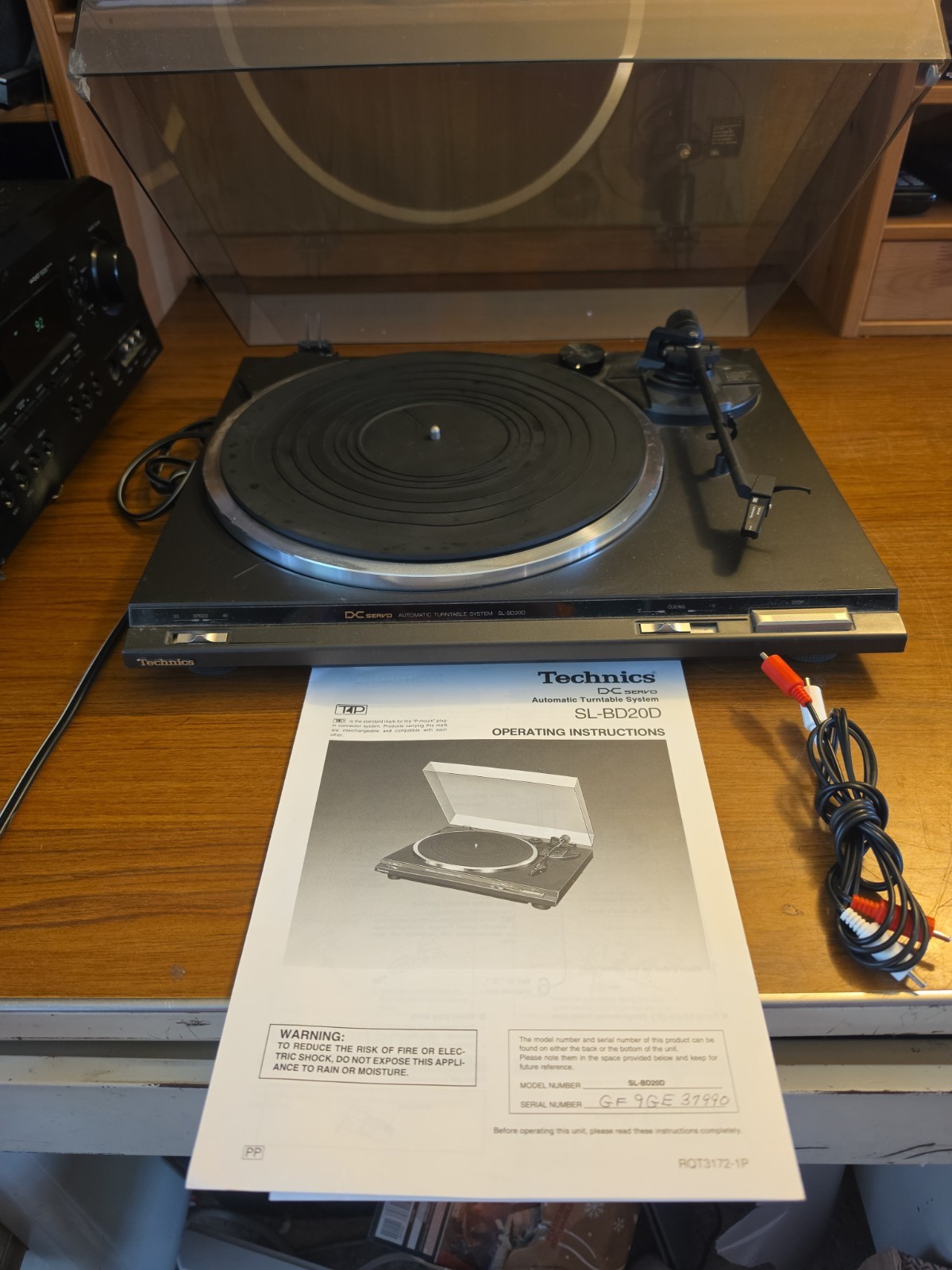 Technics SL-BD20D Belt-Drive Turntable Black 33/45 RPM Stereo RCA Out