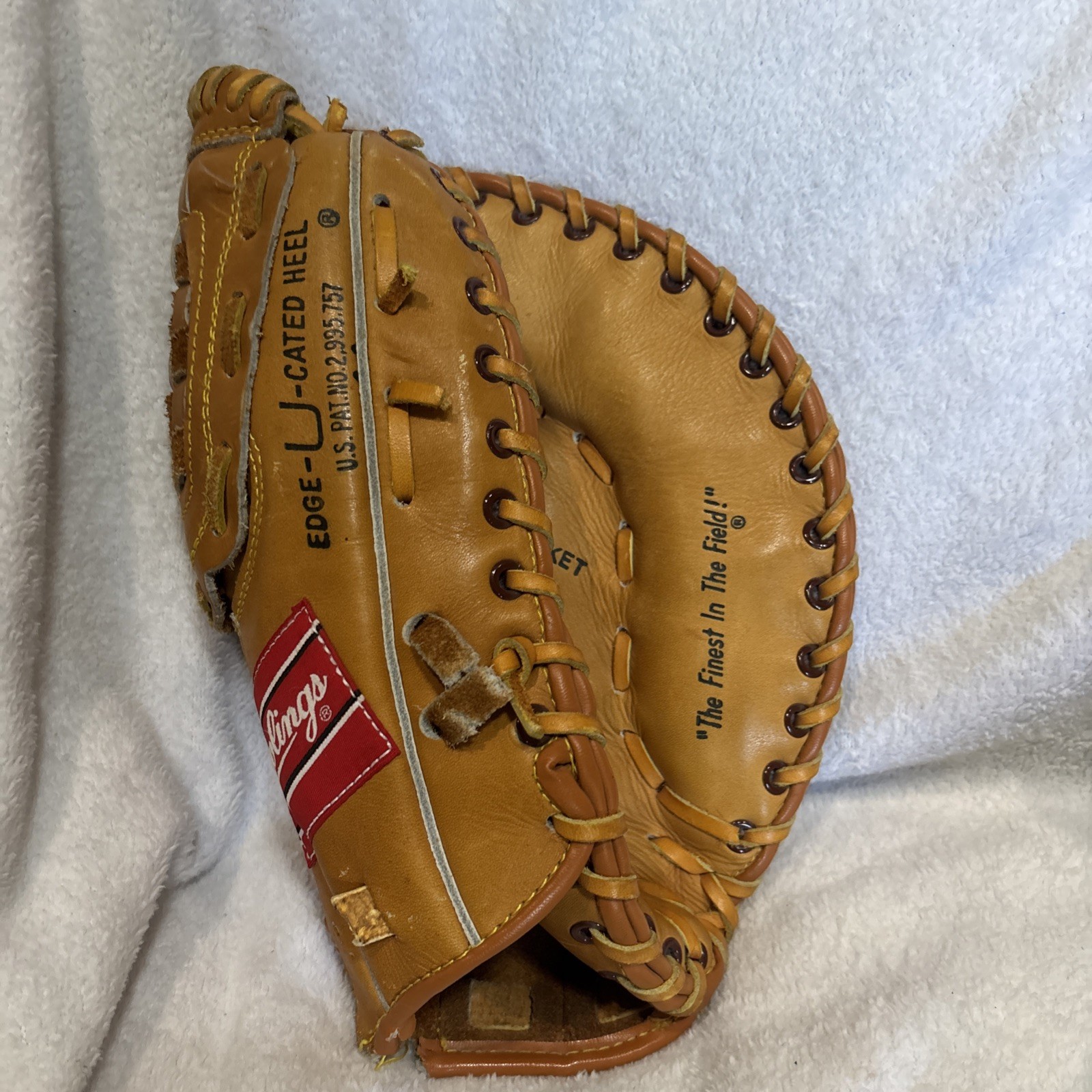 Rawlings RFM35 Glove RHT 12” Keith Hernandez Fastback RHT Rawlings RFM35 Glove RHT 12” Keith Hernandez Fastback RHT