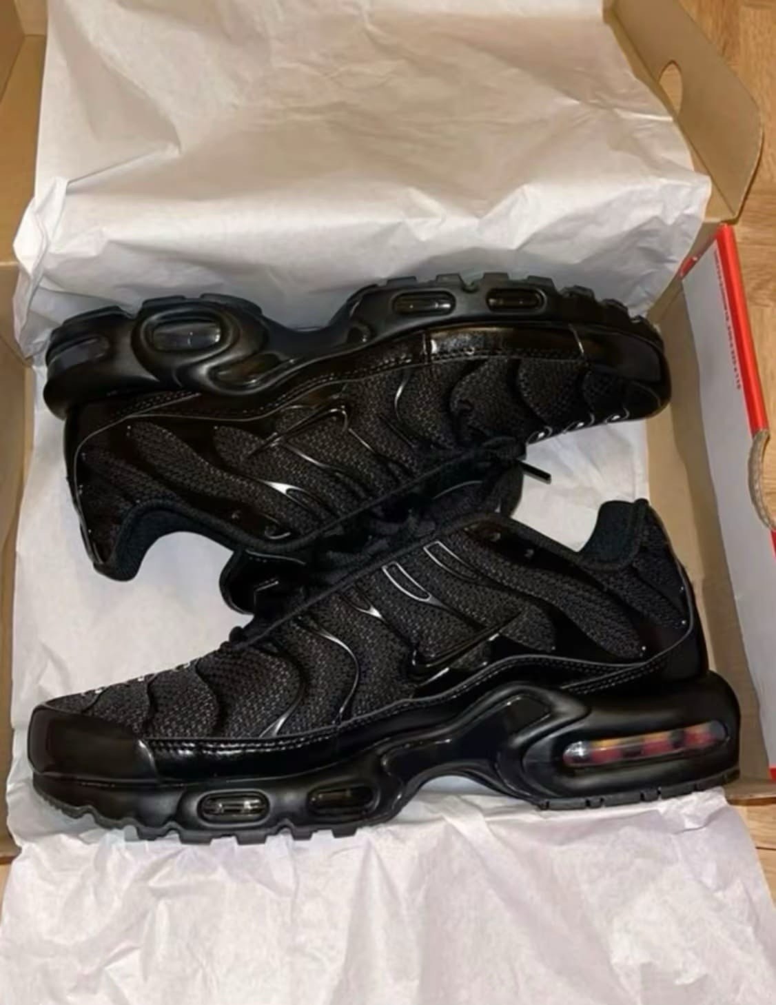 Size 11 - Nike Air Max Plus Low Triple Black Size 11 - Nike Air Max Plus Low Triple Black