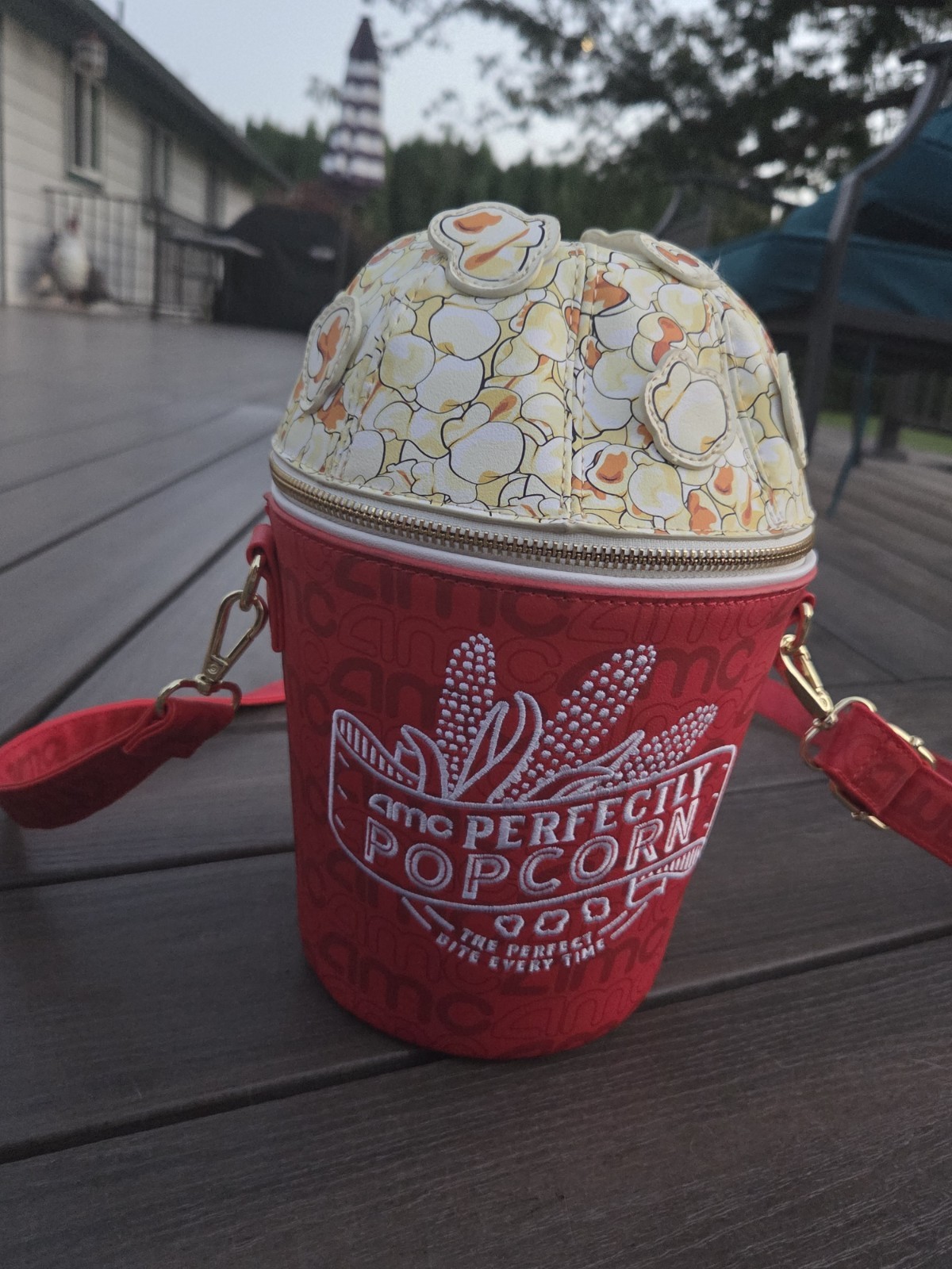 Rare Loungefly AMC Theatres Perfectly Popcorn Red Small Zip Crossbody Bag