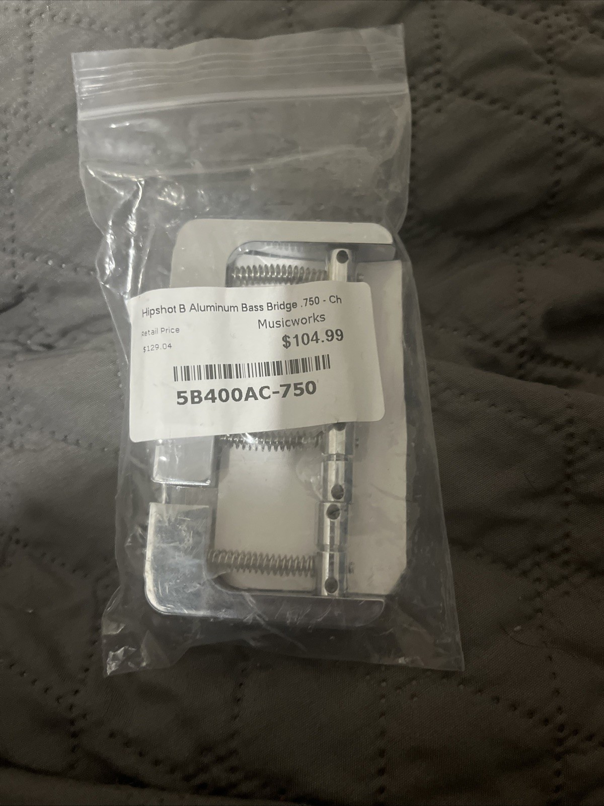 Hipshot 4 String B Style Bass Bridge Aluminum Chrome .750 spacing - NOS