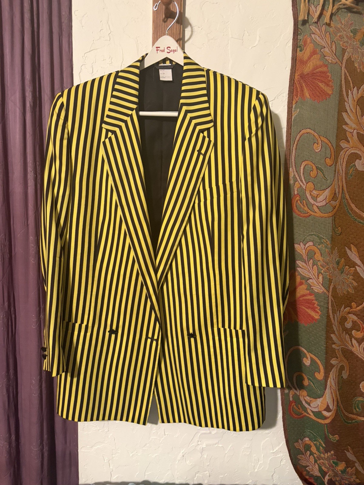 VINTAGE - GIANNI VERSACE - 1990\'s- SILK BLEND - DOUBLE BREASTED JACKET - IT 48 VINTAGE - GIANNI VERSACE - 1990\'s- SILK BLEND - DOUBLE BREASTED JACKET - IT 48
