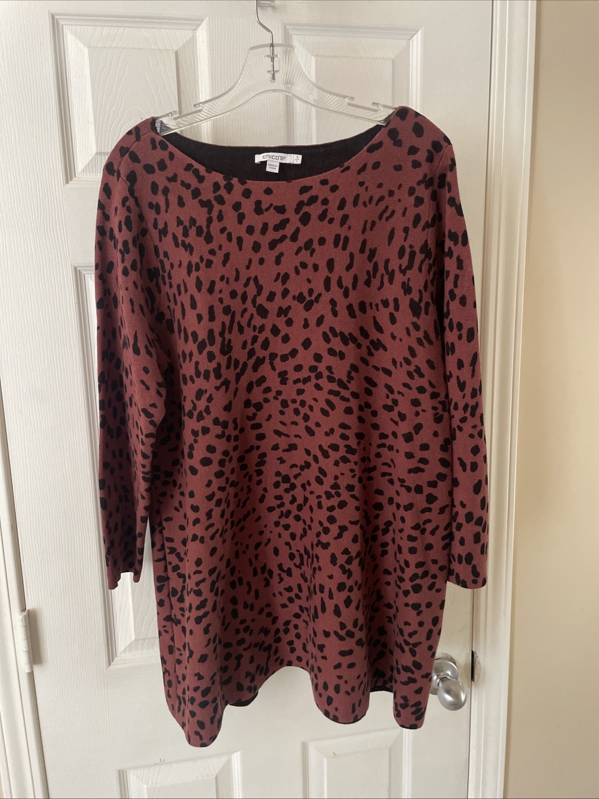 Chicos women Sz 2 Pull Over Gorgeous Brown Animal Print 3/4 sleeve Sweater