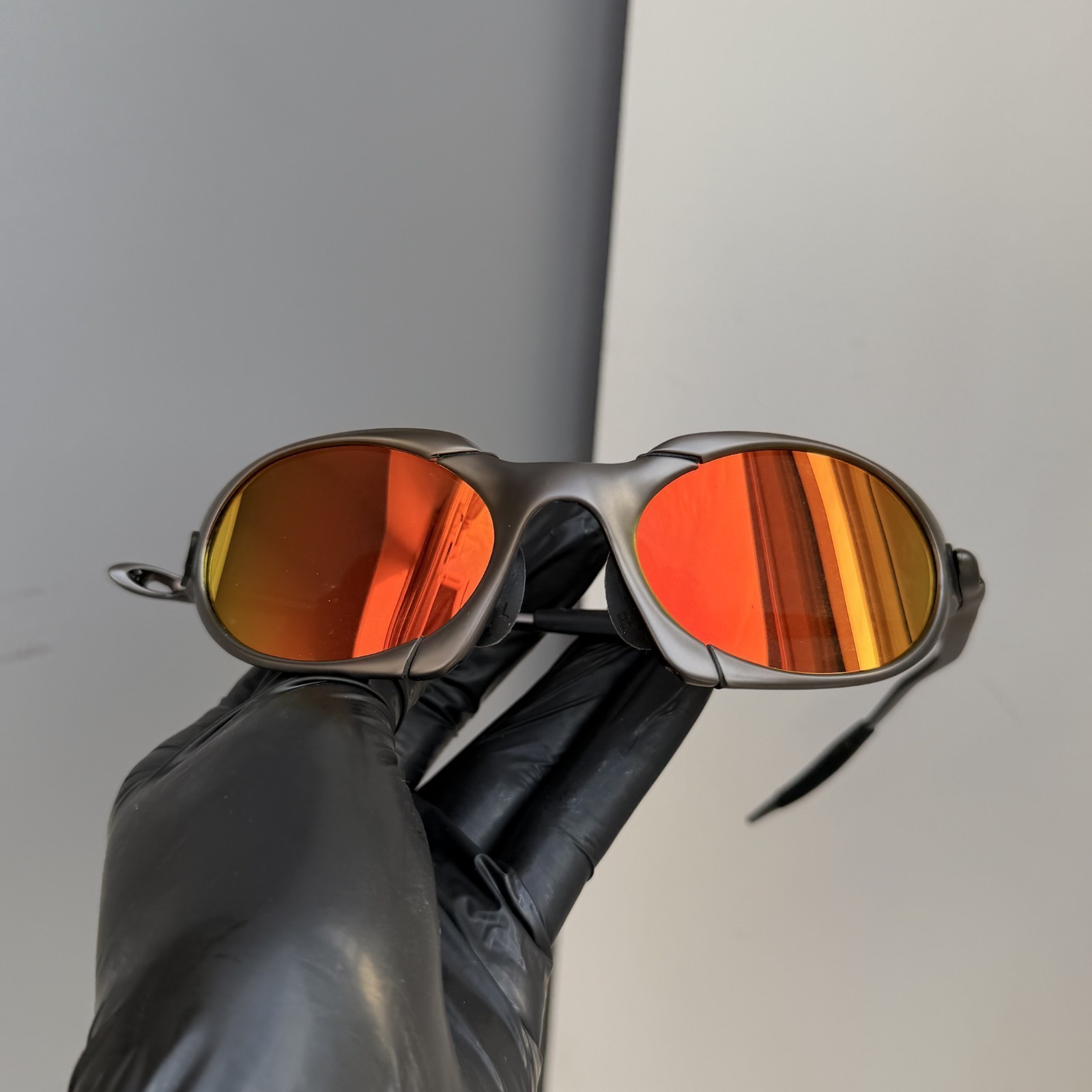 Y2K Retro Oakley X Metal Romeo 1 Titanium Polarized Sunglasses Red Lens + Box