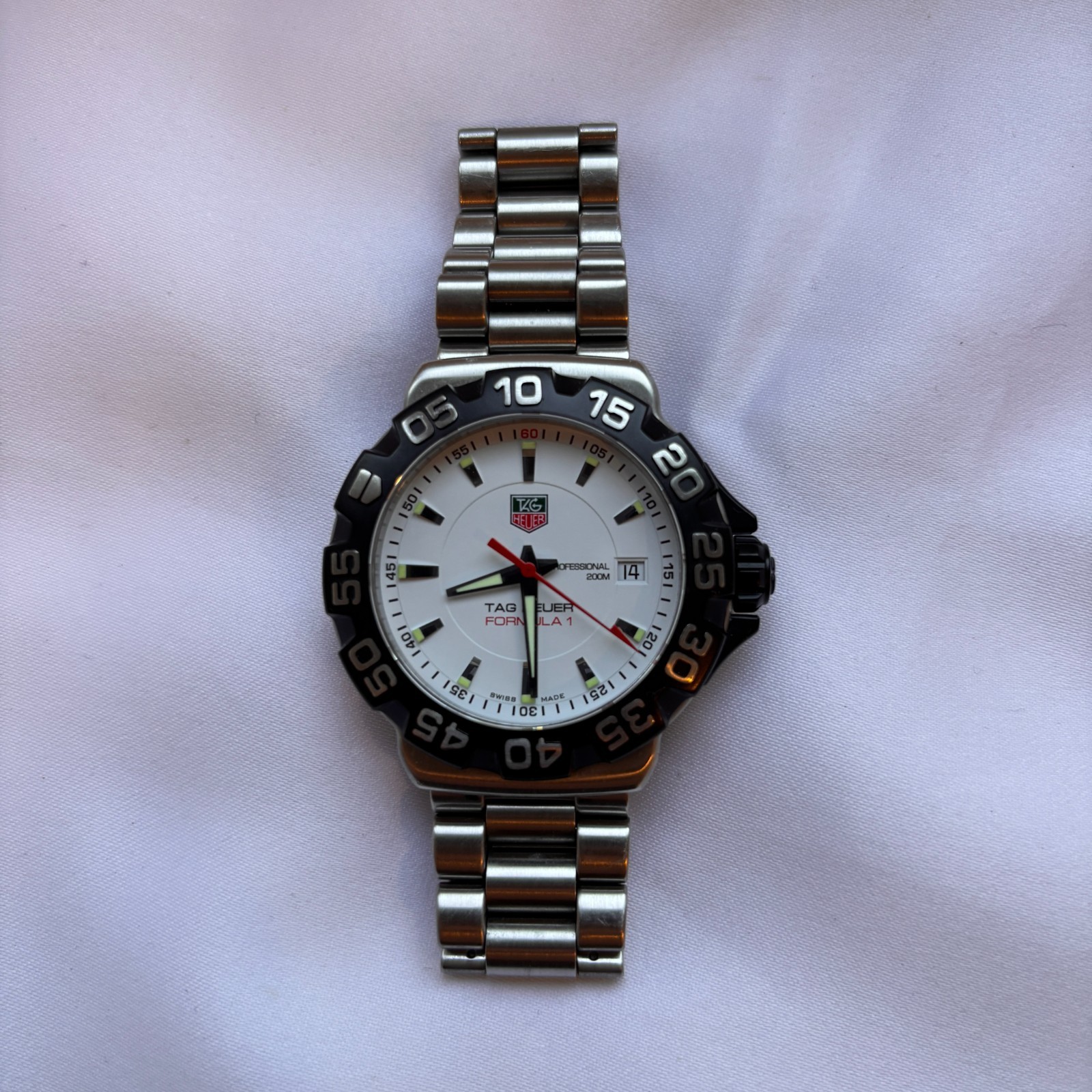 TAG Heuer WAH1111.BA0850 Mens Formula 1 Swiss Quartz White Stainless Steel Watch