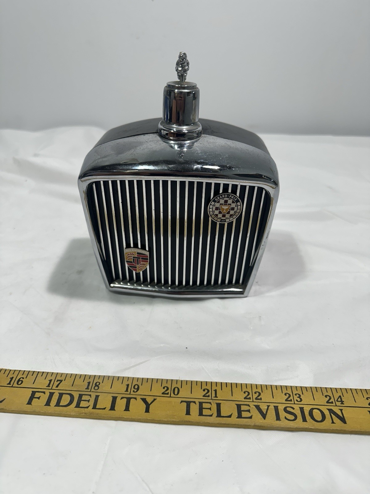 Vintage 1968 Royal London Jaguar MK10 Grille Music Box Decanter How Dry I Am Vintage 1968 Royal London Jaguar MK10 Grille Music Box Decanter How Dry I Am