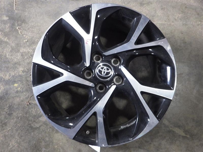 2018-2022 Toyota CHR Machined and Painted Black 18x7 alloy, 10 spoke Wheel Rim