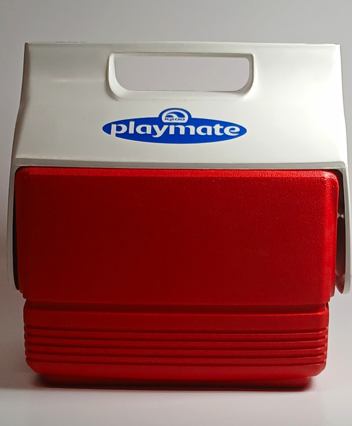 Vintage Igloo Playmate Ice Chest Cooler  White/Red/Blue Carry Handle Vintage