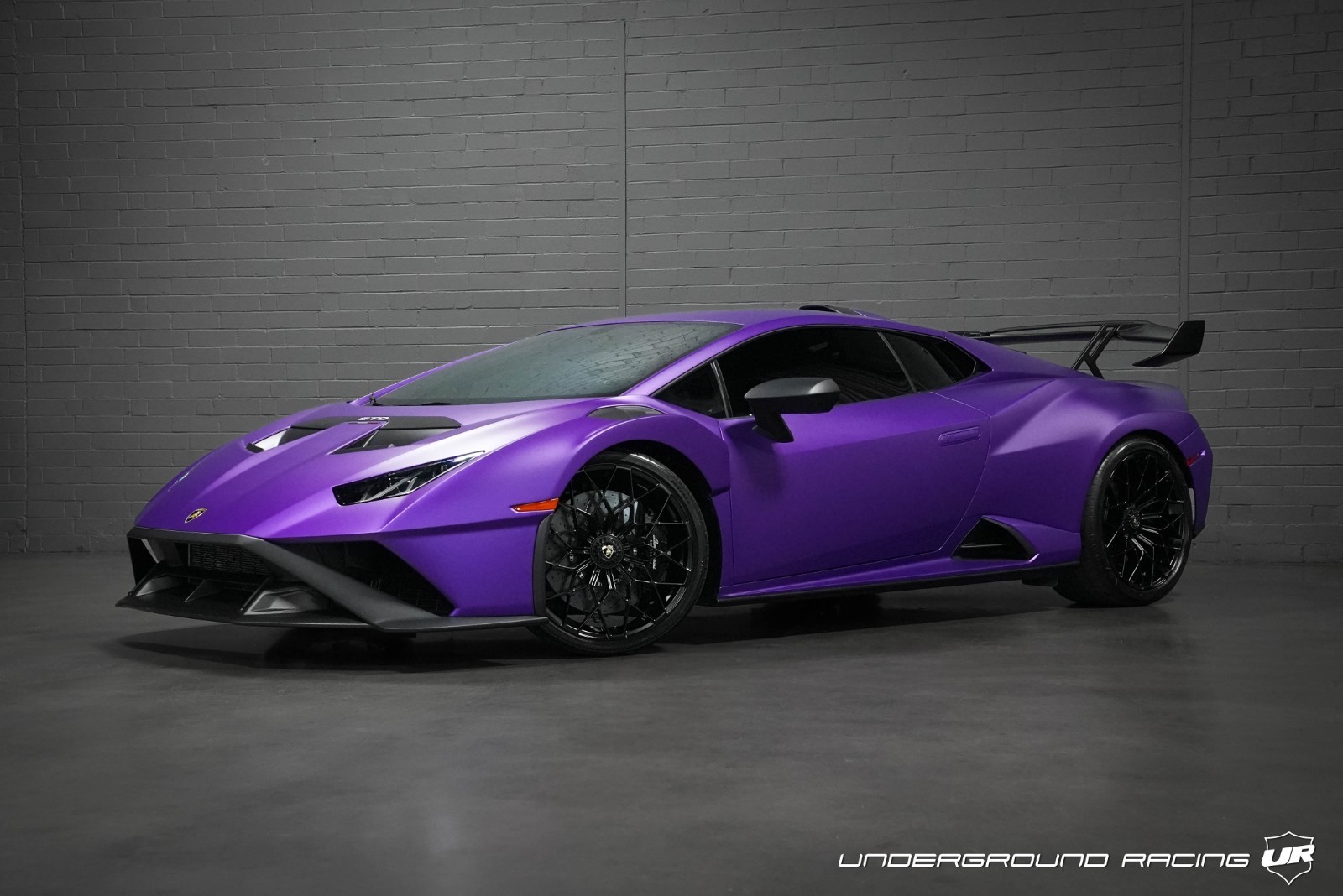 2022 Lamborghini Huracan STO